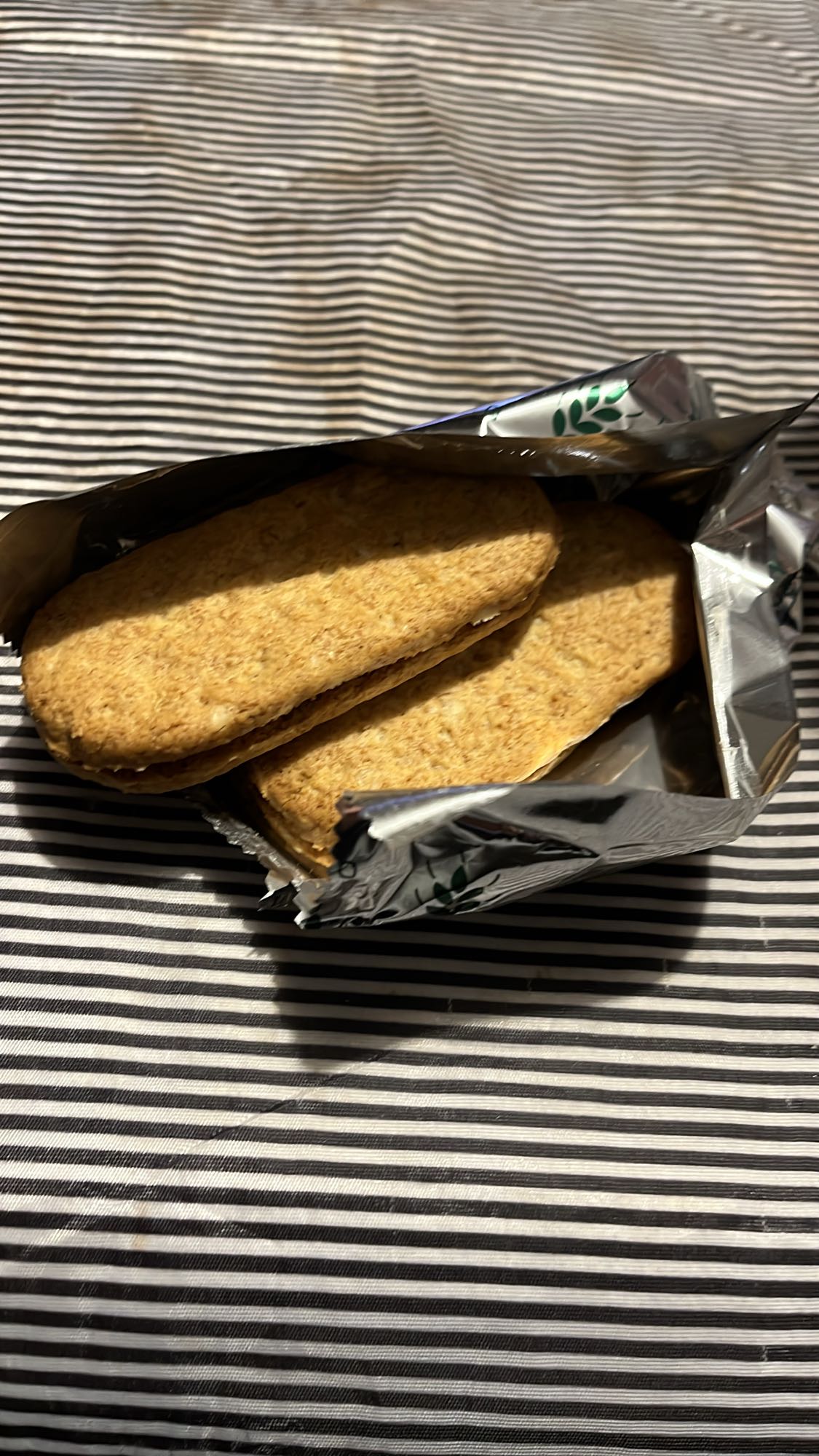 овесени бисквити