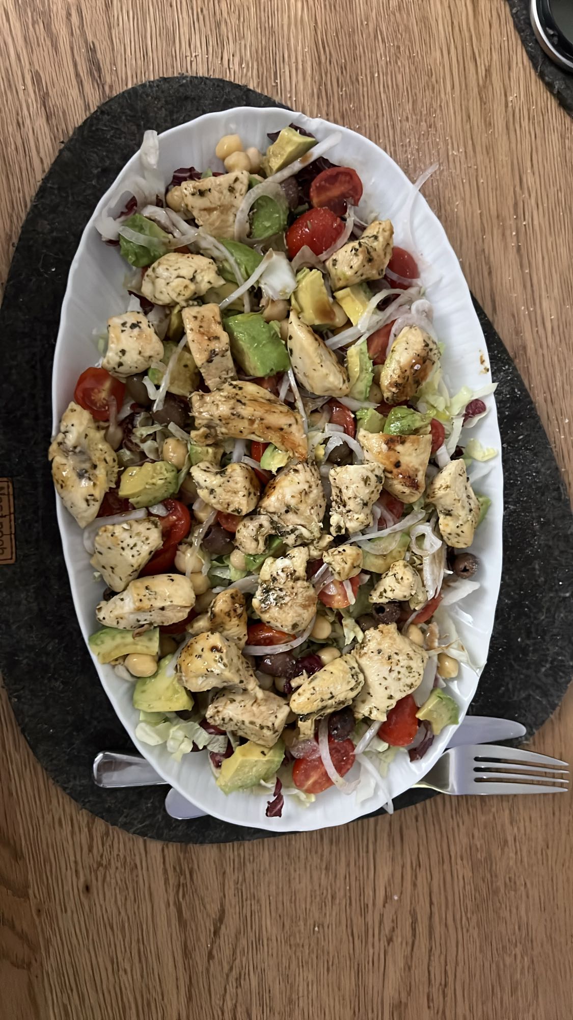 Tavuklu Akdeniz Salata