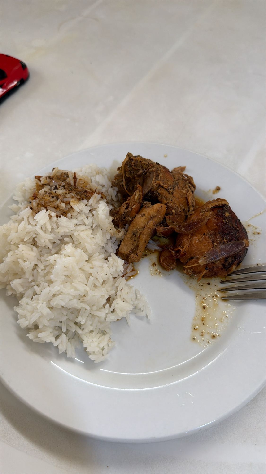 Pollo guisado con arroz
