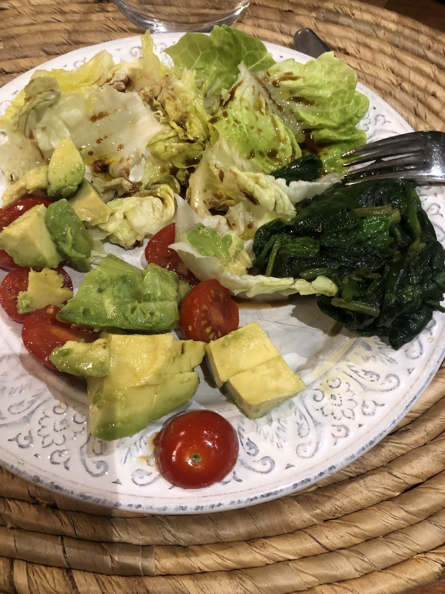 Salade avocat épinards