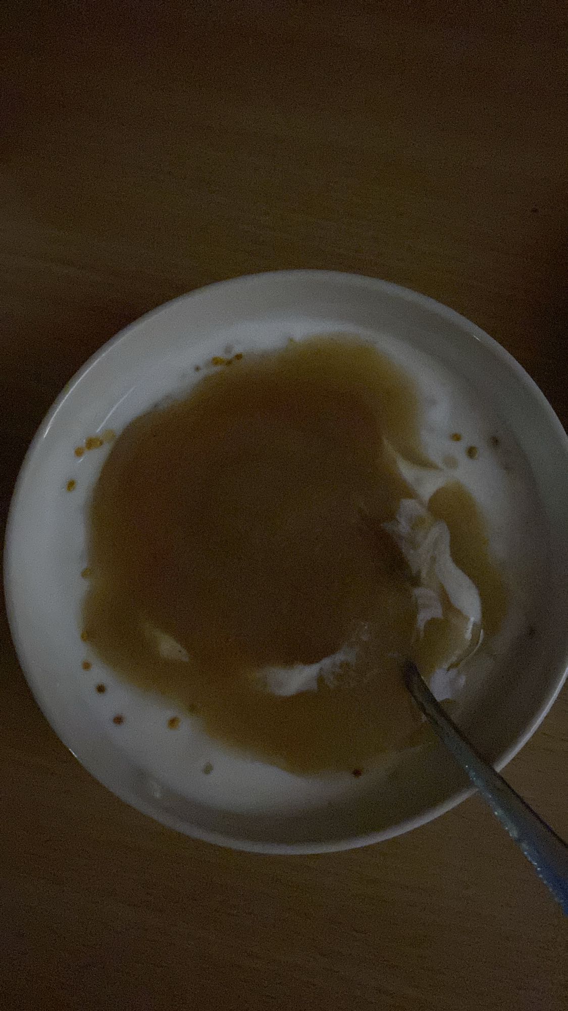 Jogurt z musem jabłkowym