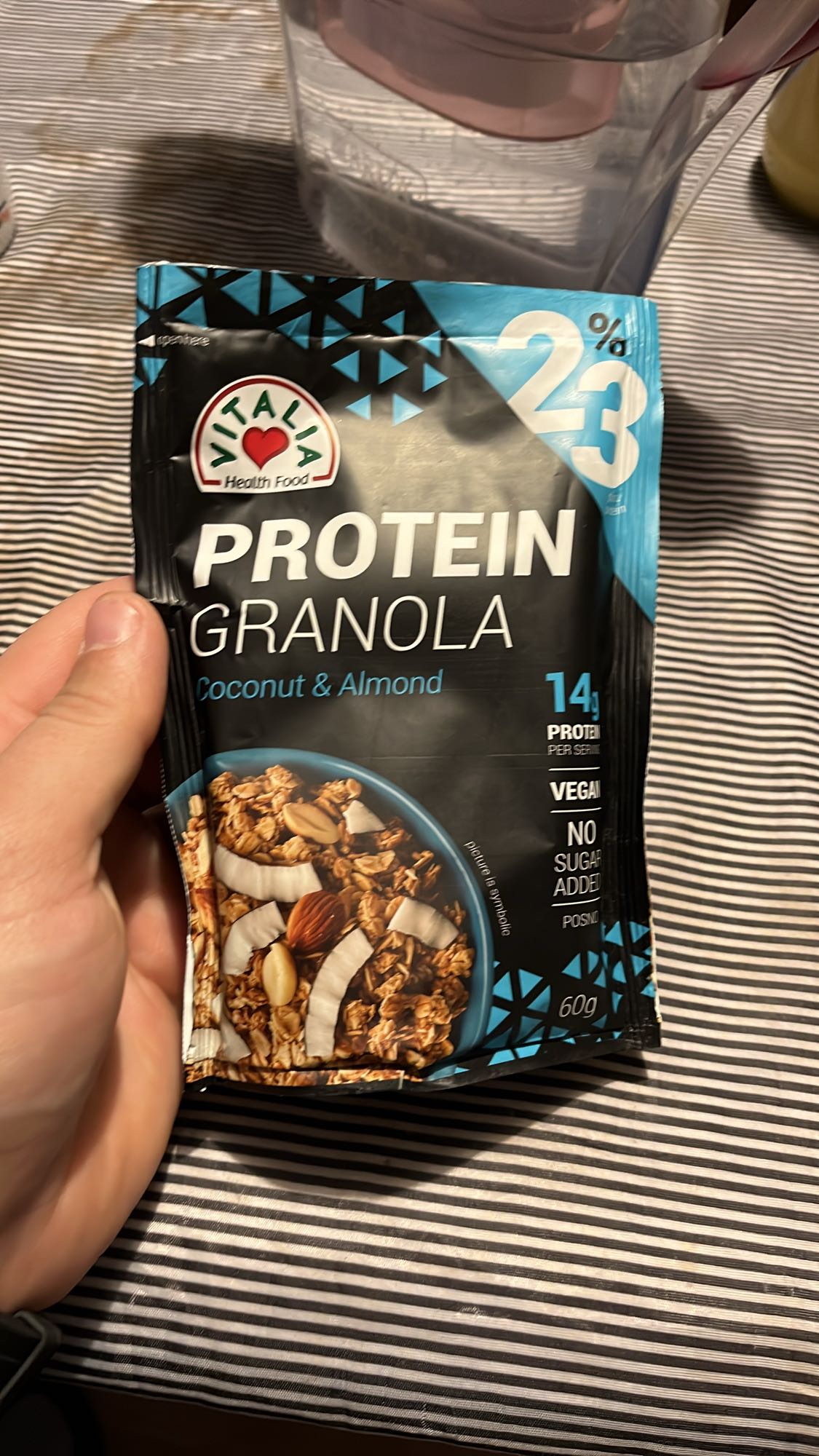 Протеинова гранола кокос и бадем