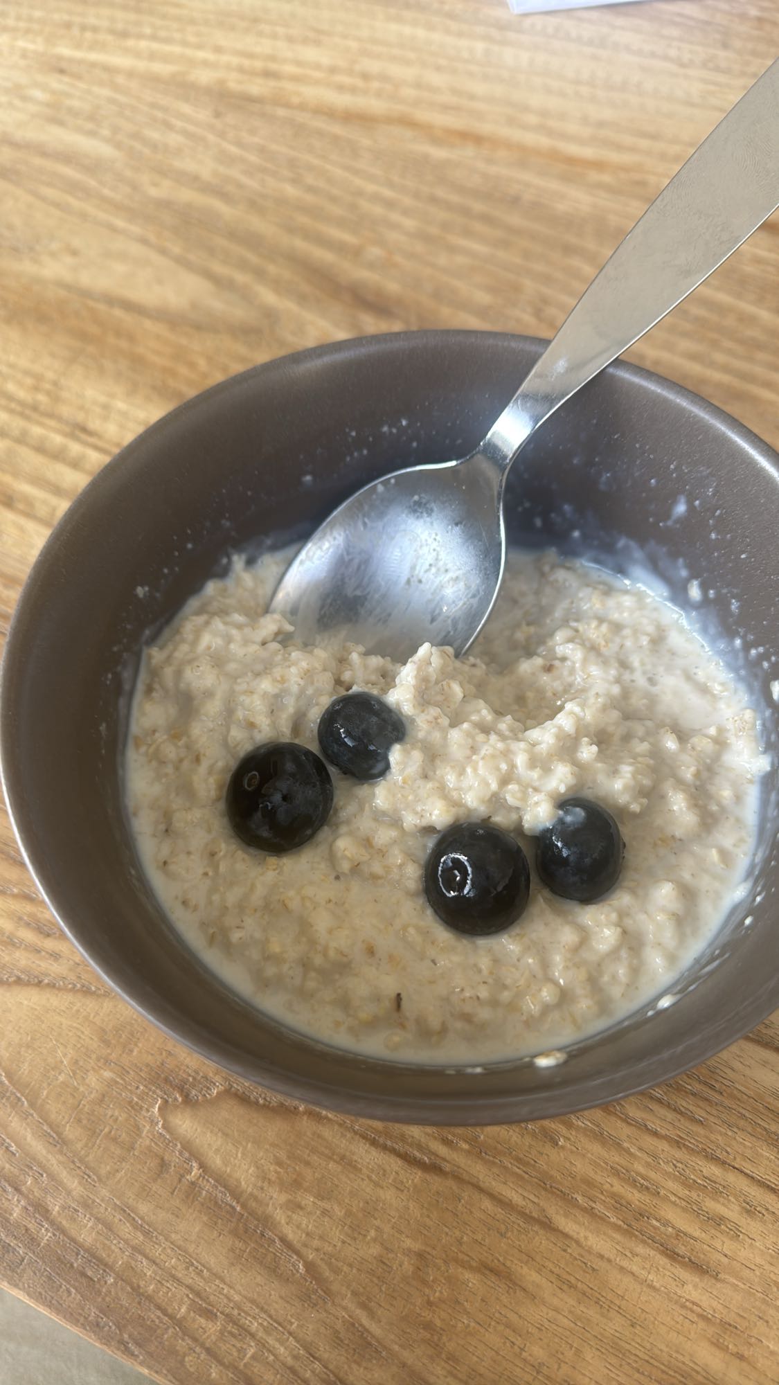 Oatmeal with Blueberries