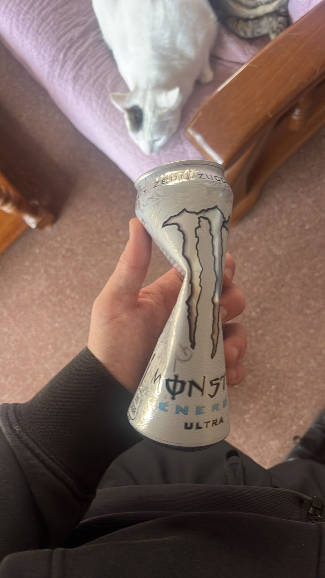 Monster Ultra lata