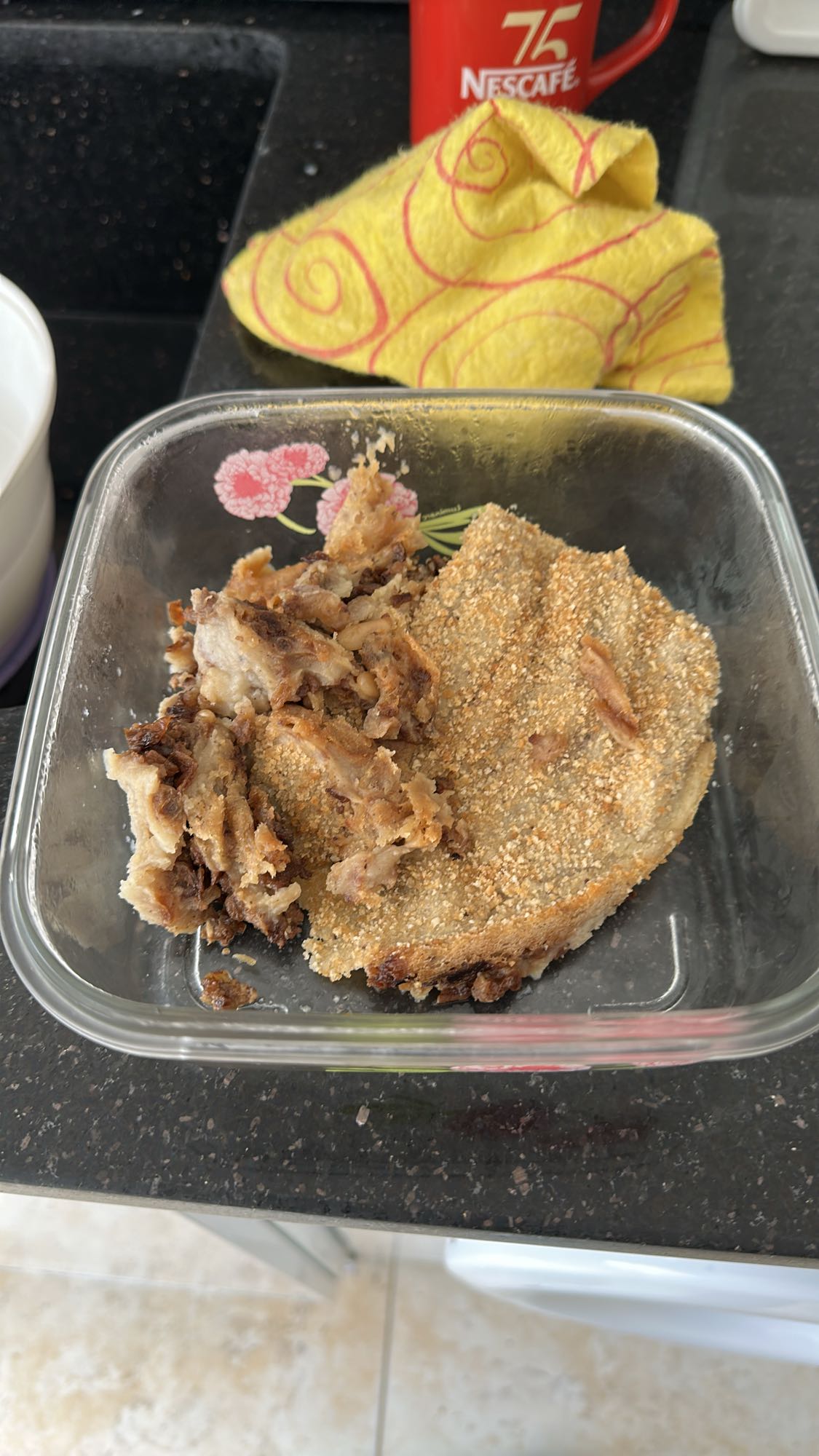 Meat pie with breading