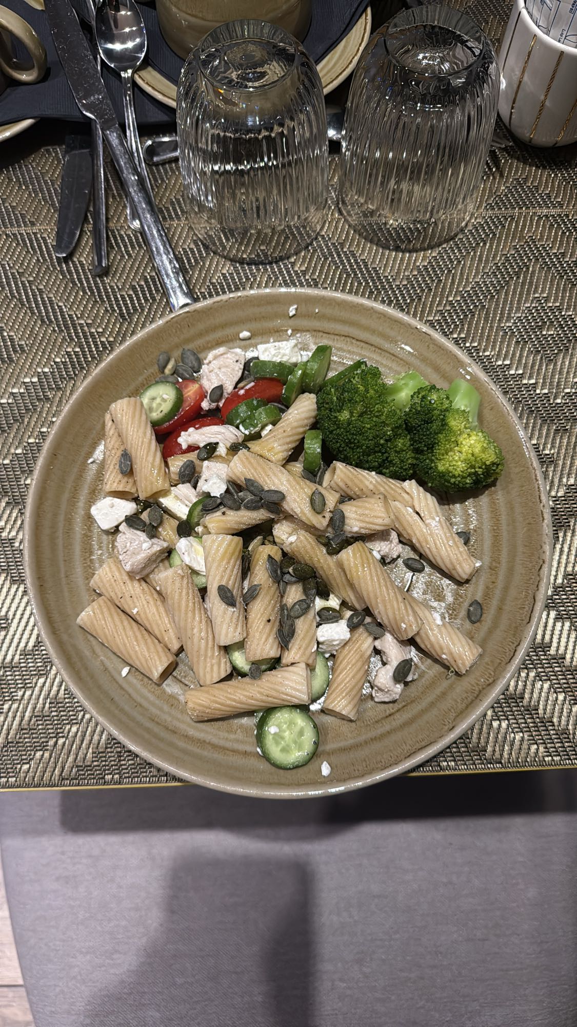 Pâtes au poulet et légumes