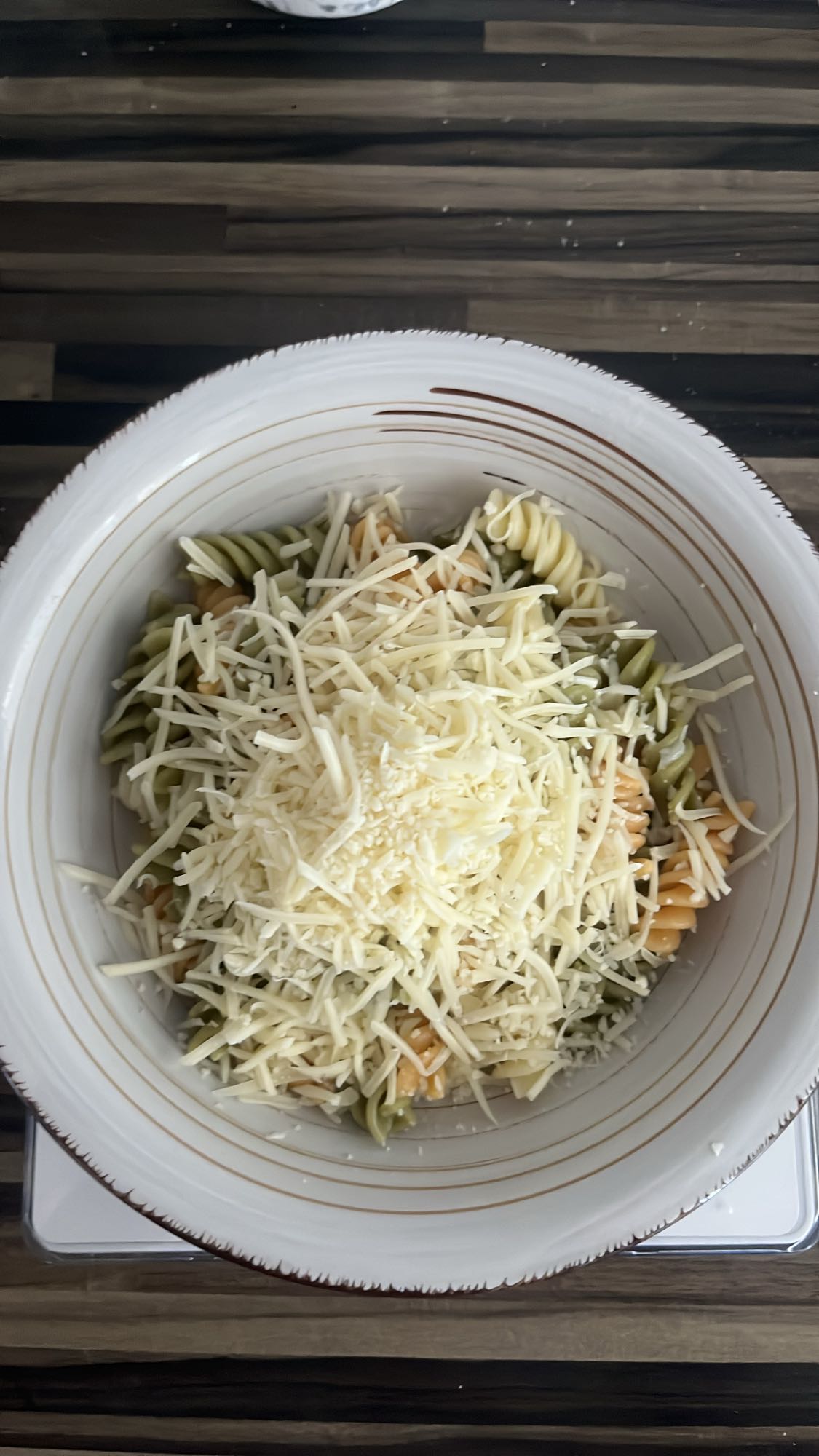 pasta con queso rallado