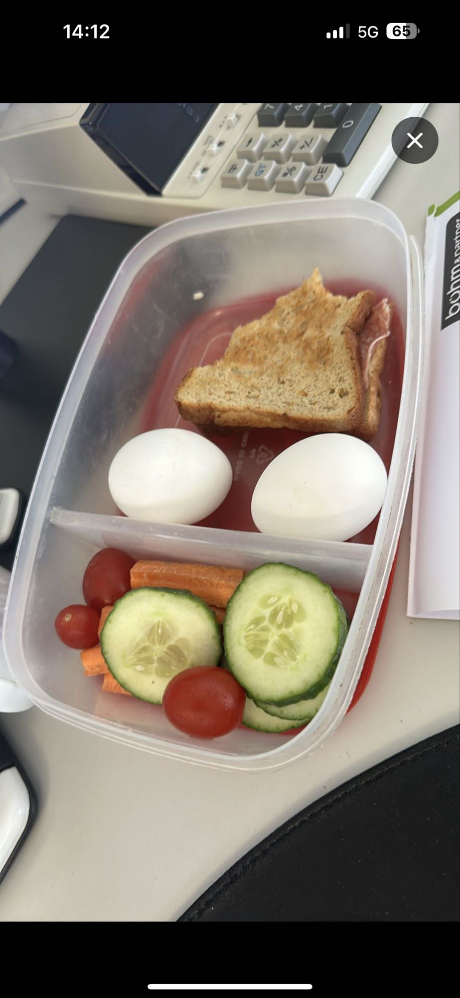 Lunchbox mit Ei & Gemüse