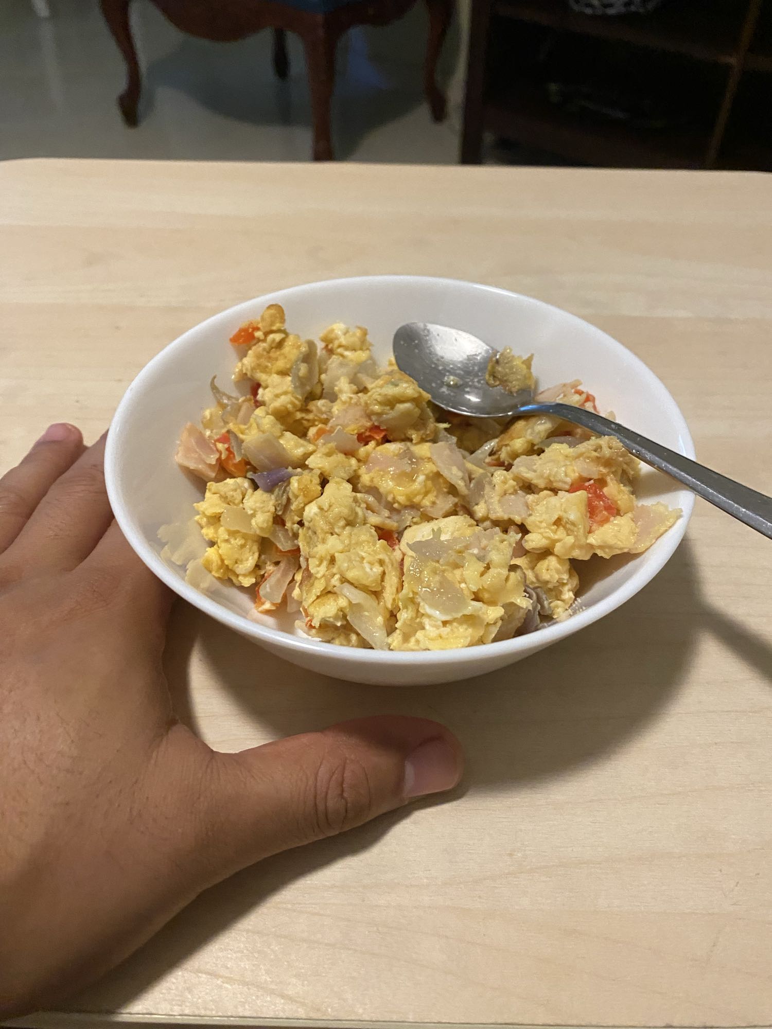 Huevos revueltos con vegetales