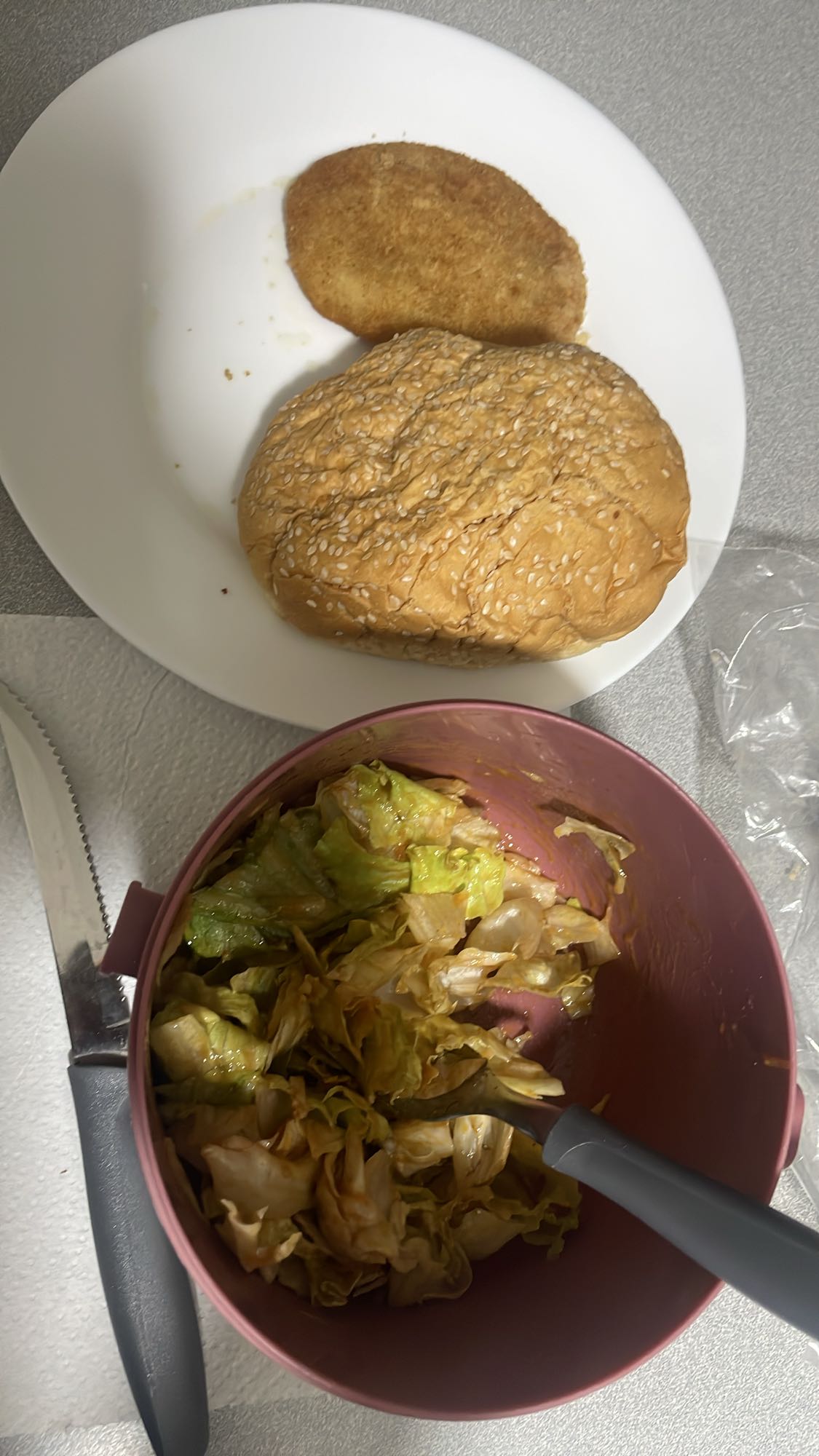 Breaded patty sandwich & salad