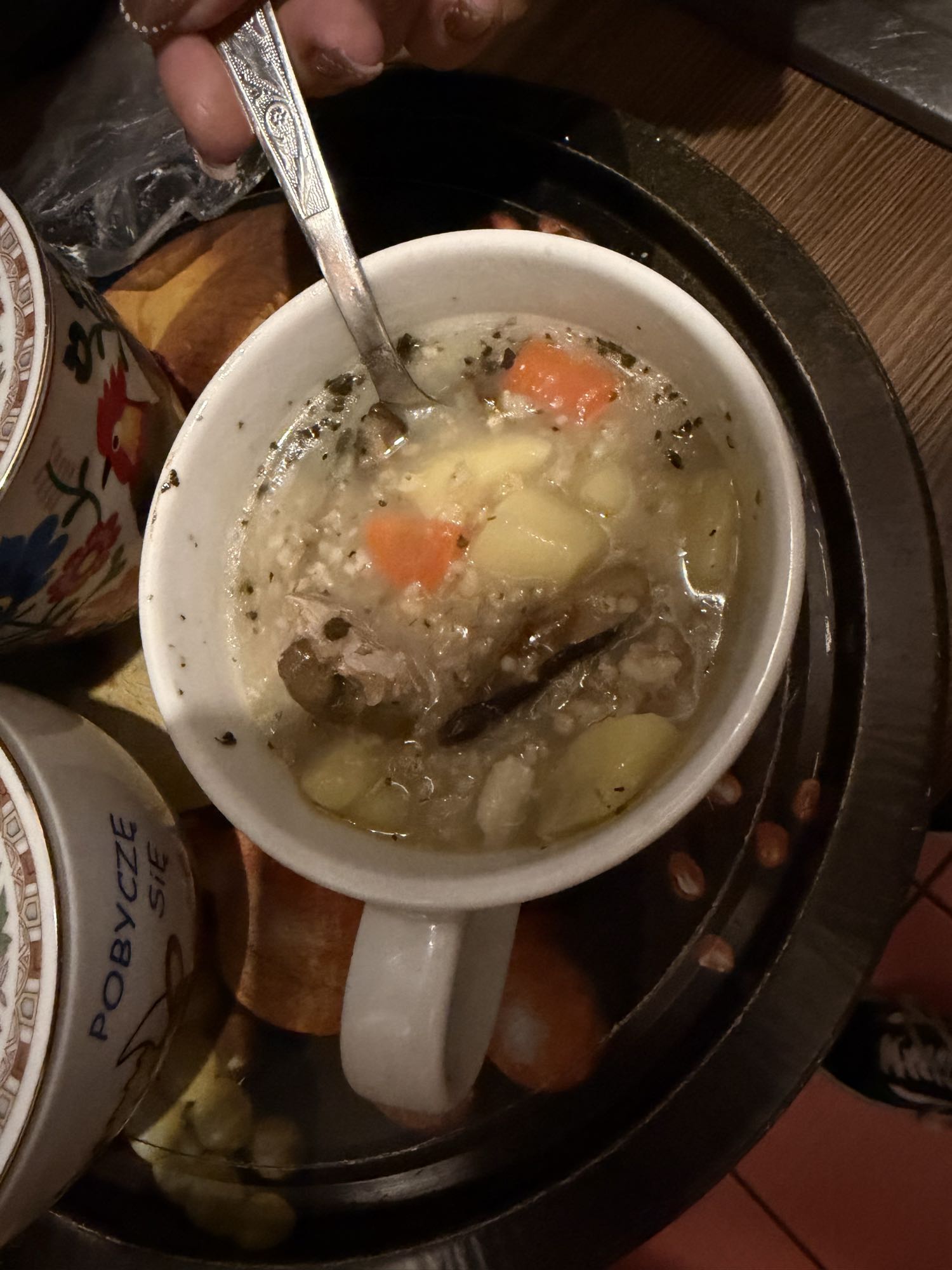 zupa z warzywami i mięsem