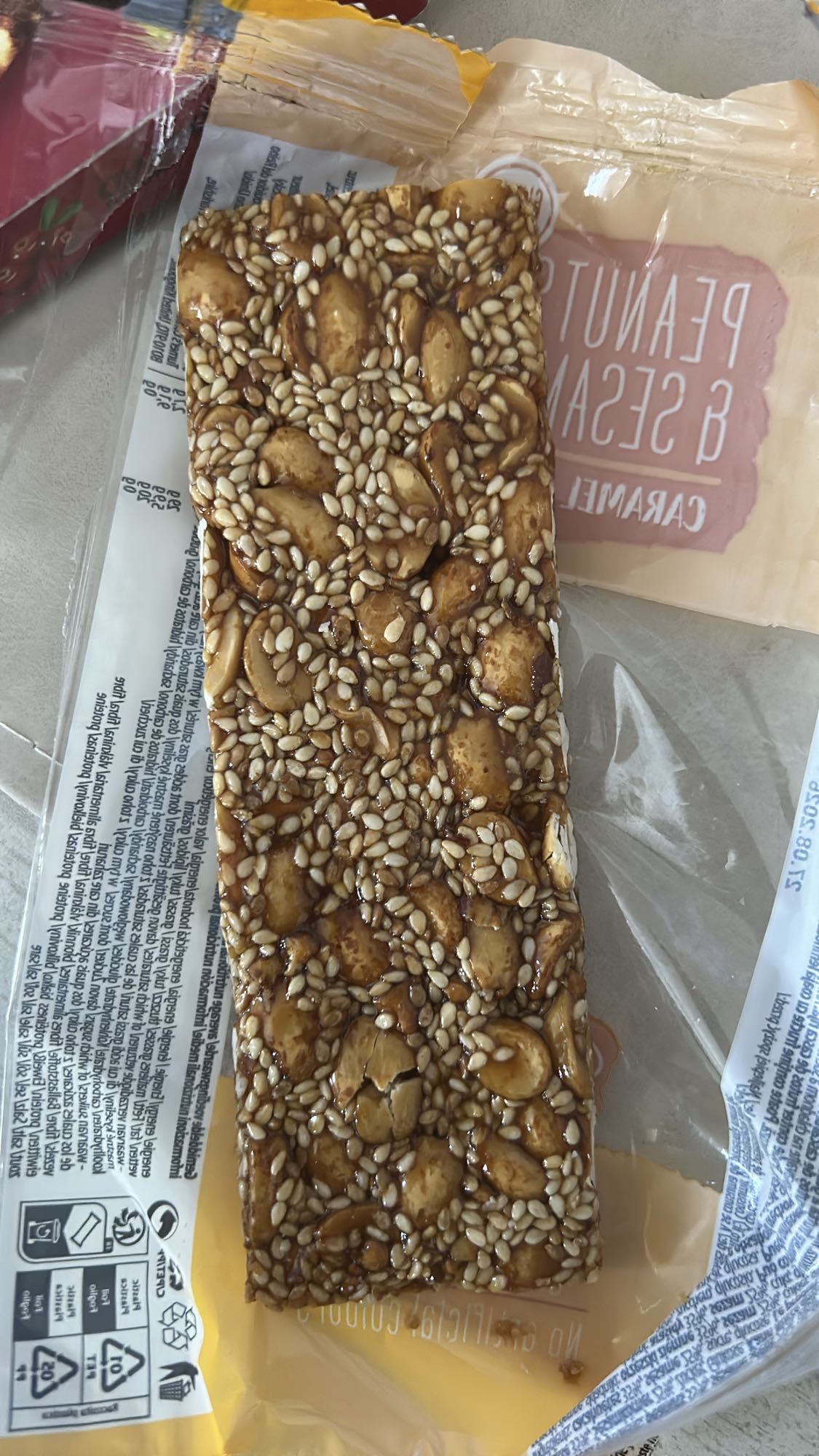 Barra de cacahuate y sésamo