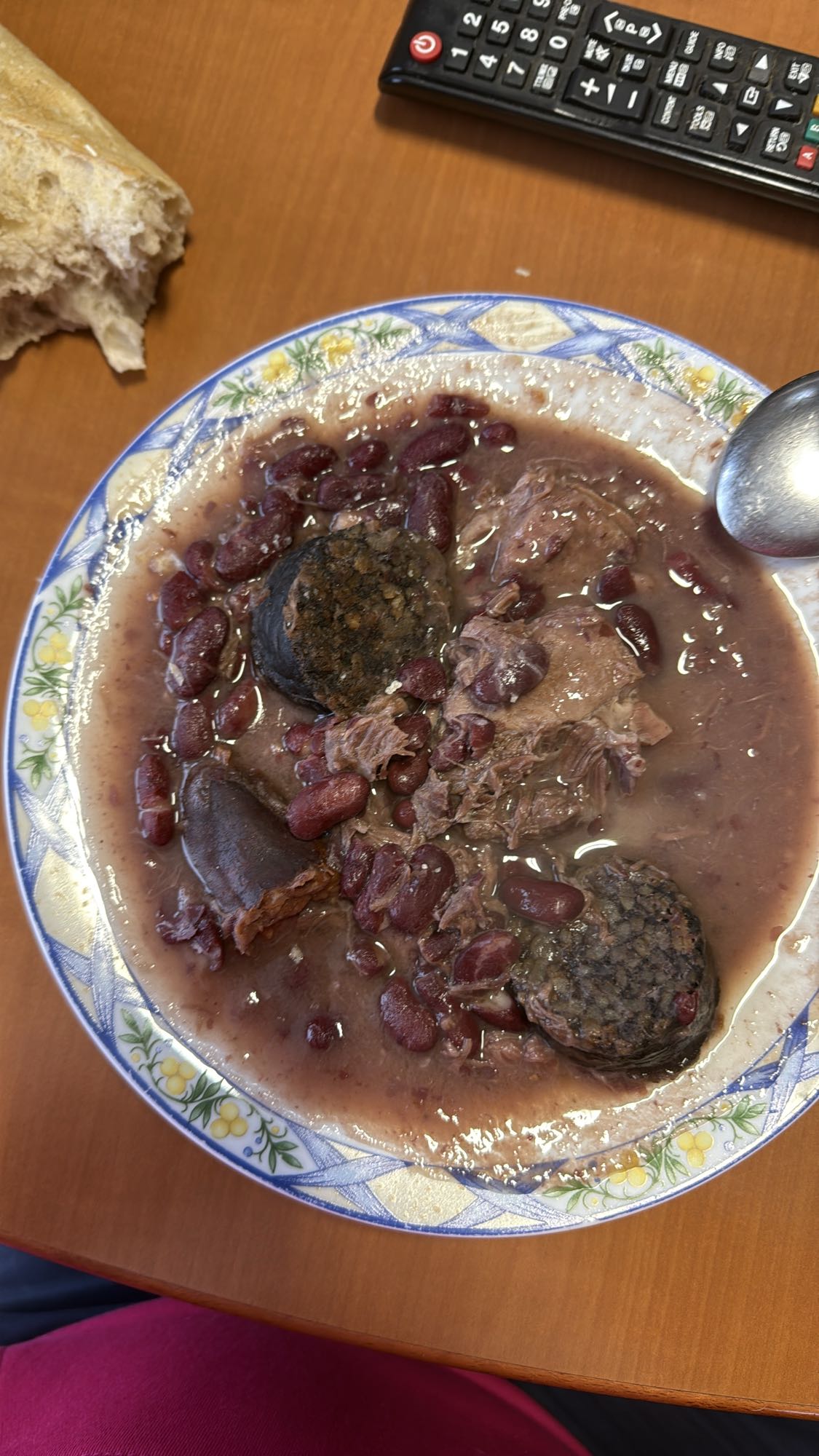 Judías con morcilla