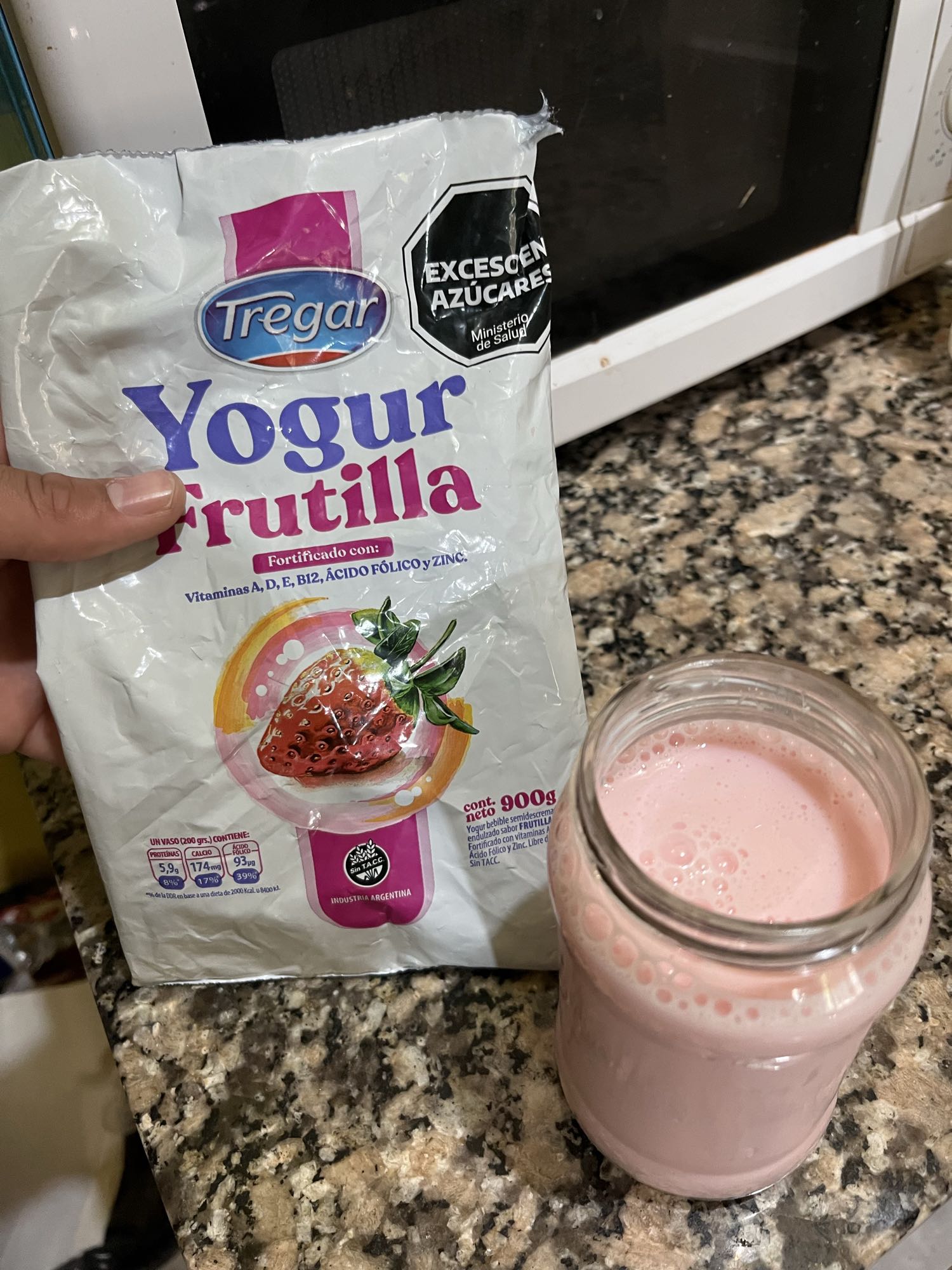 Vaso de yogur frutilla
