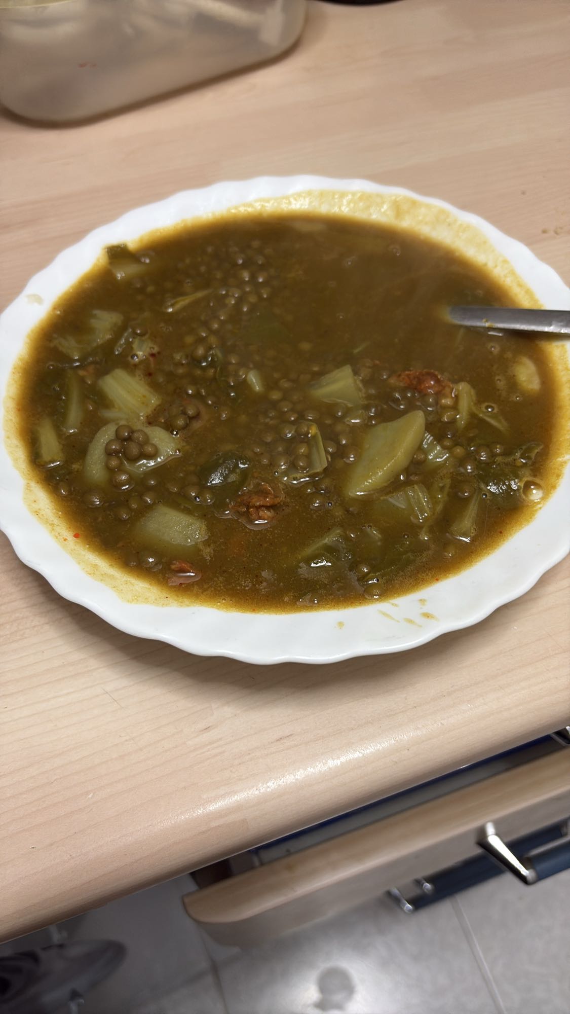 sopa de lentejas y verduras