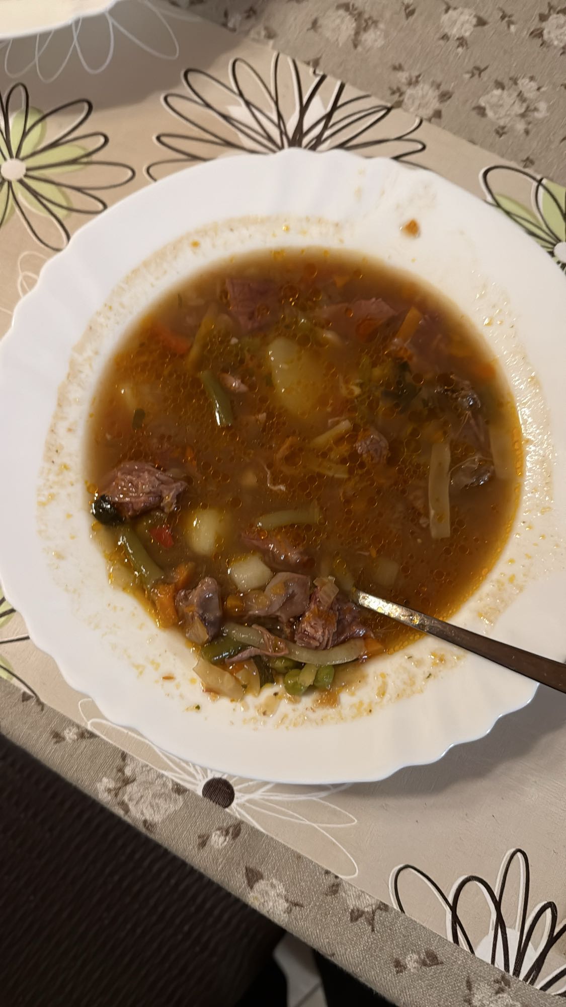 Ciorbă de vită cu legume