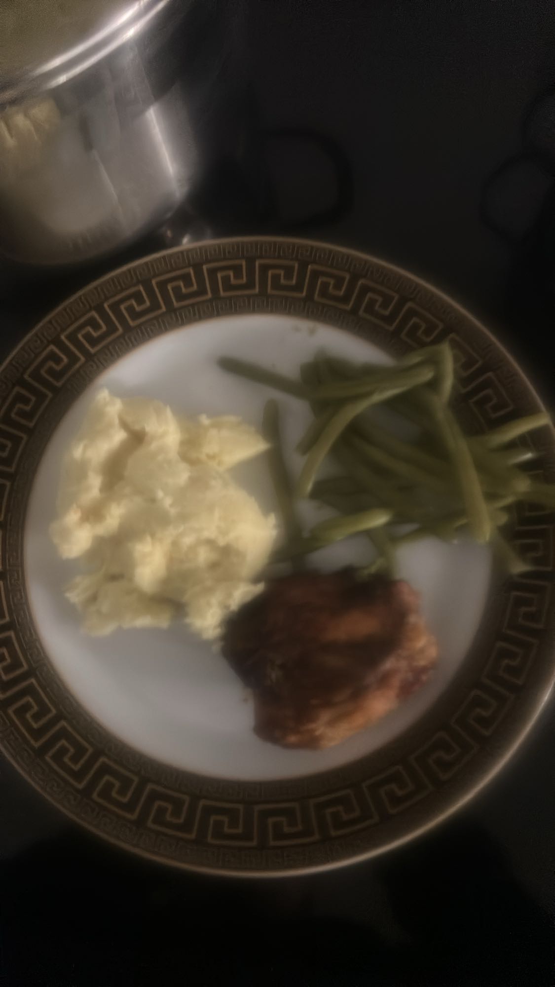 Poulet, purée, haricots verts
