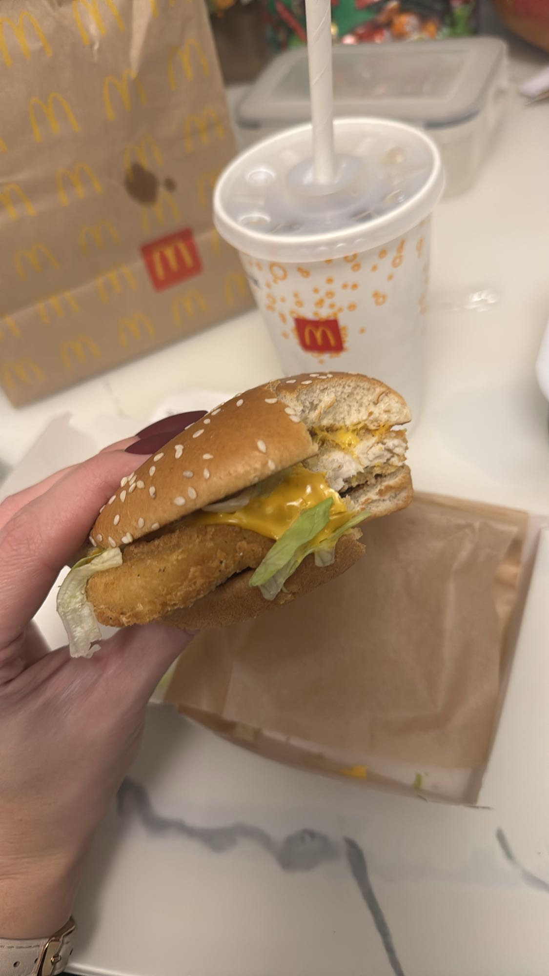 Чикенбургер и кола