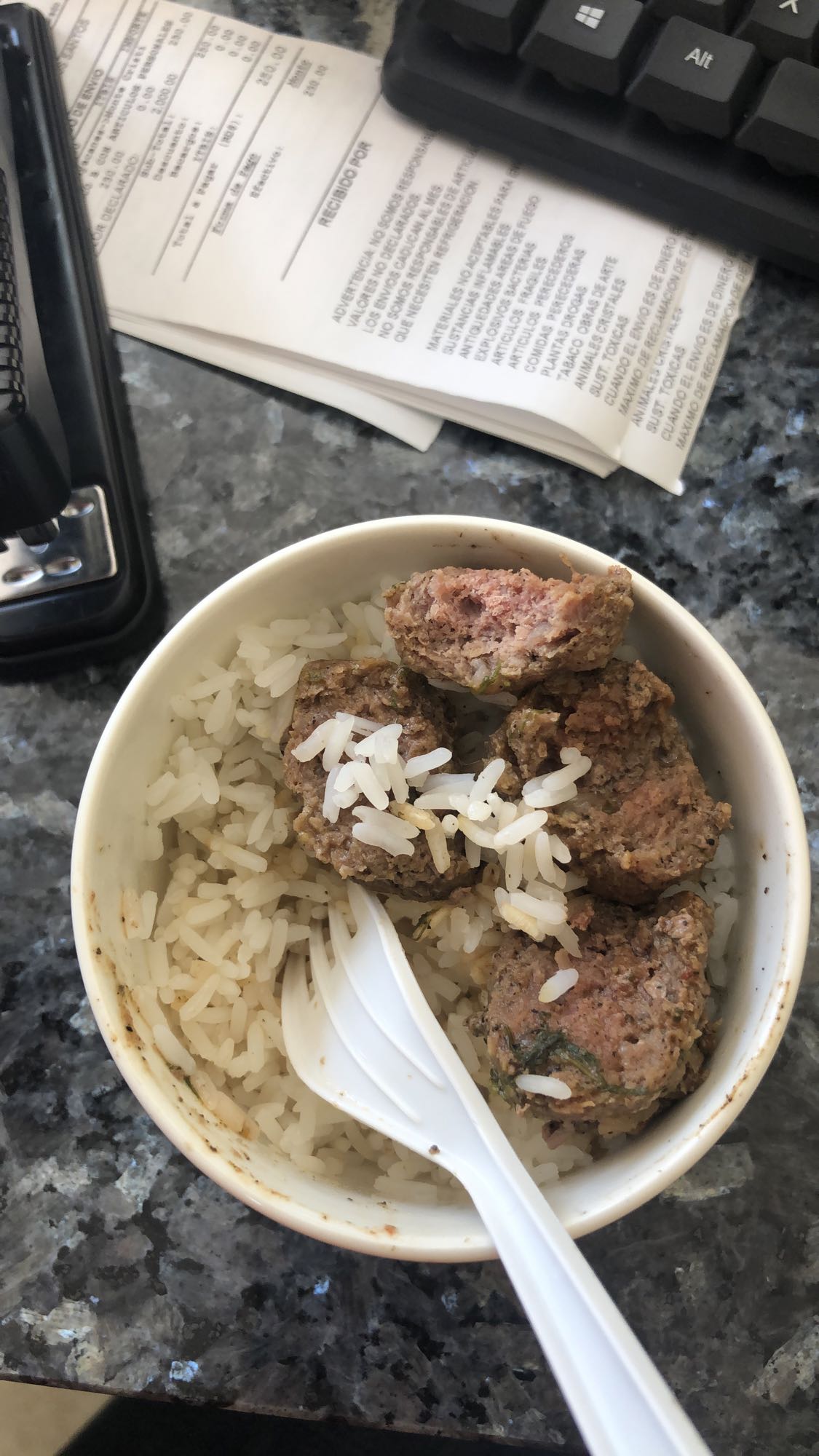 albóndigas con arroz