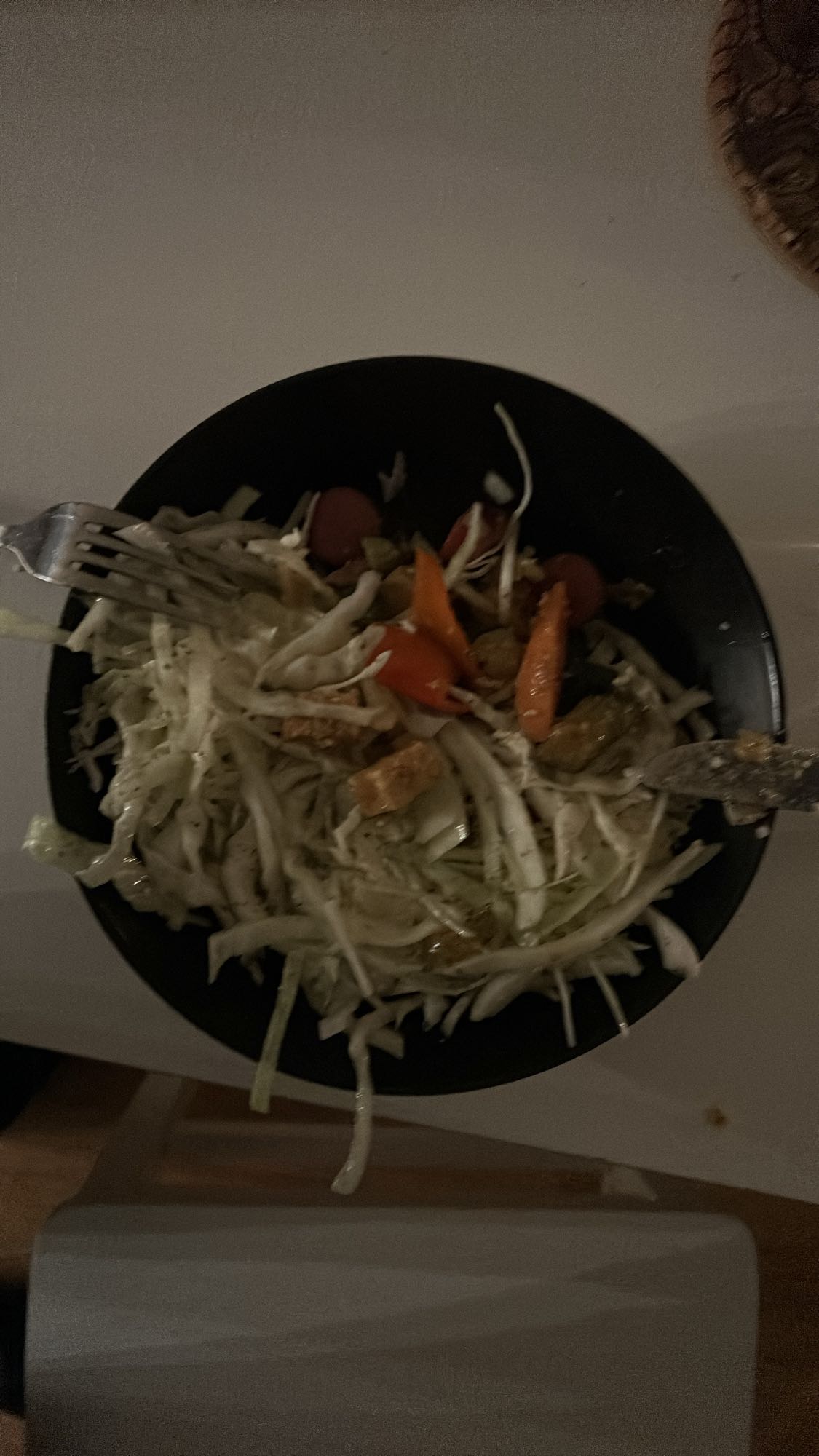 Kål- och grönsakssallad