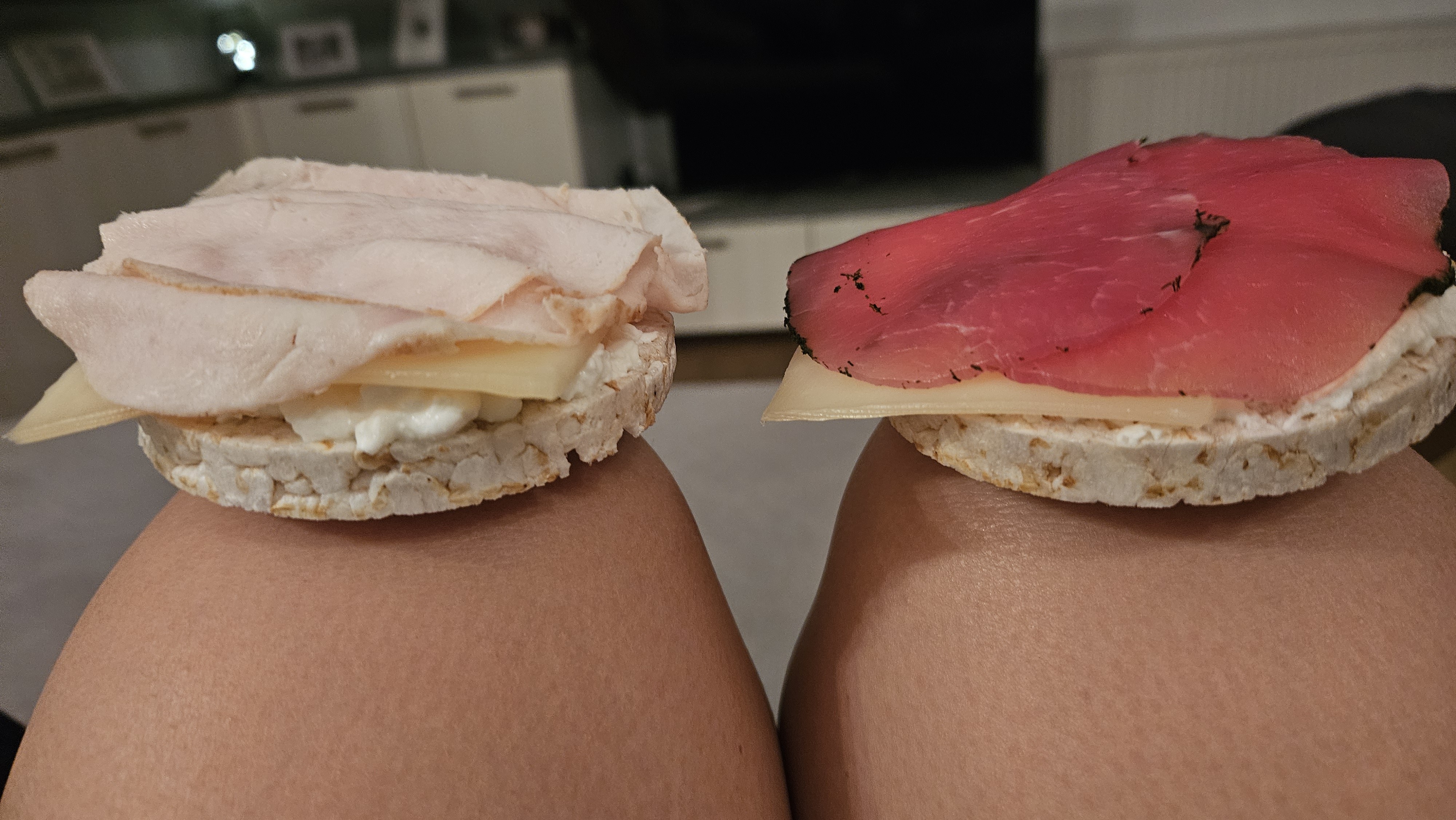 Reiswaffeln mit Aufschnitt