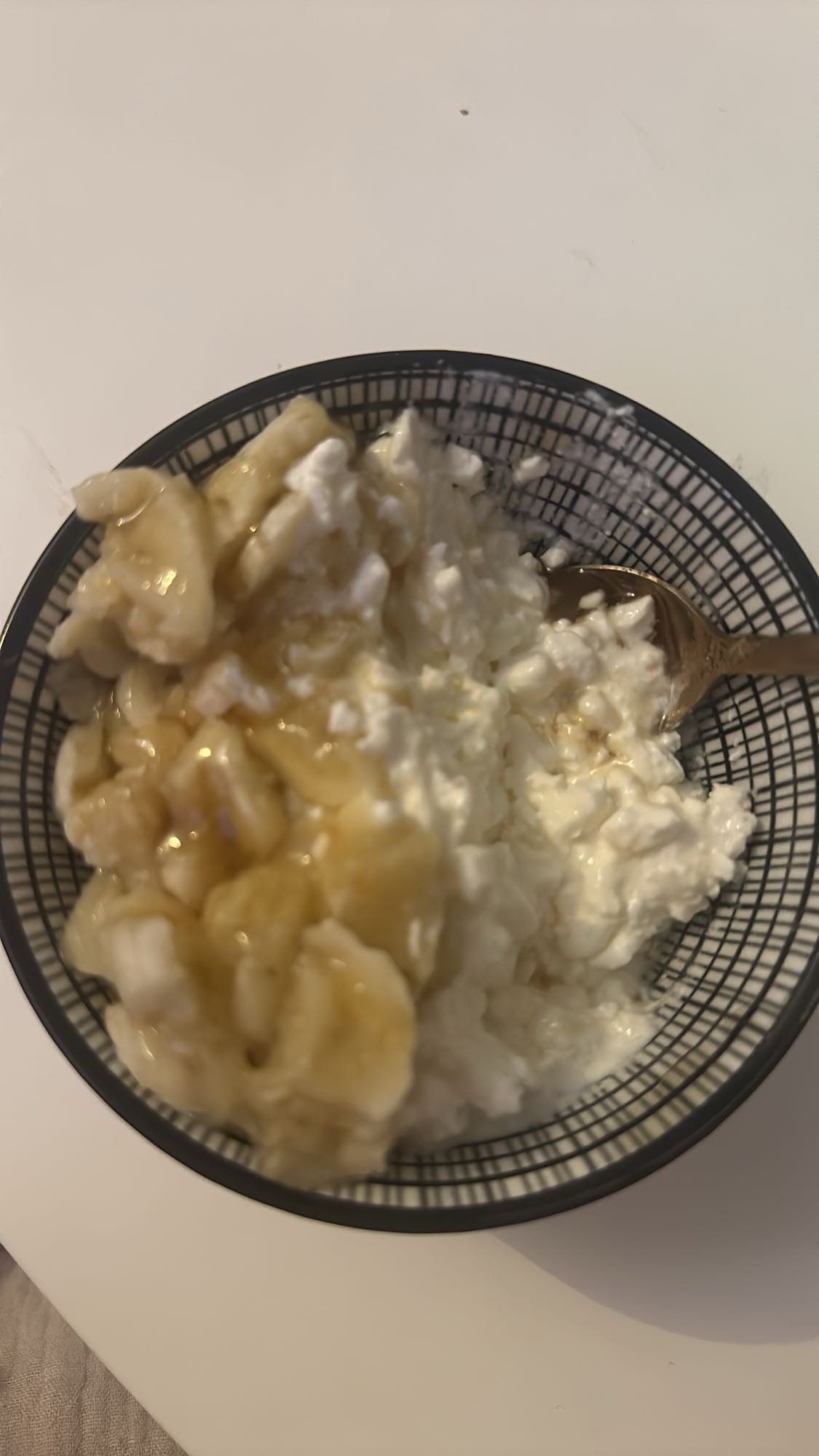 Brânză de vaci cu banană și miere