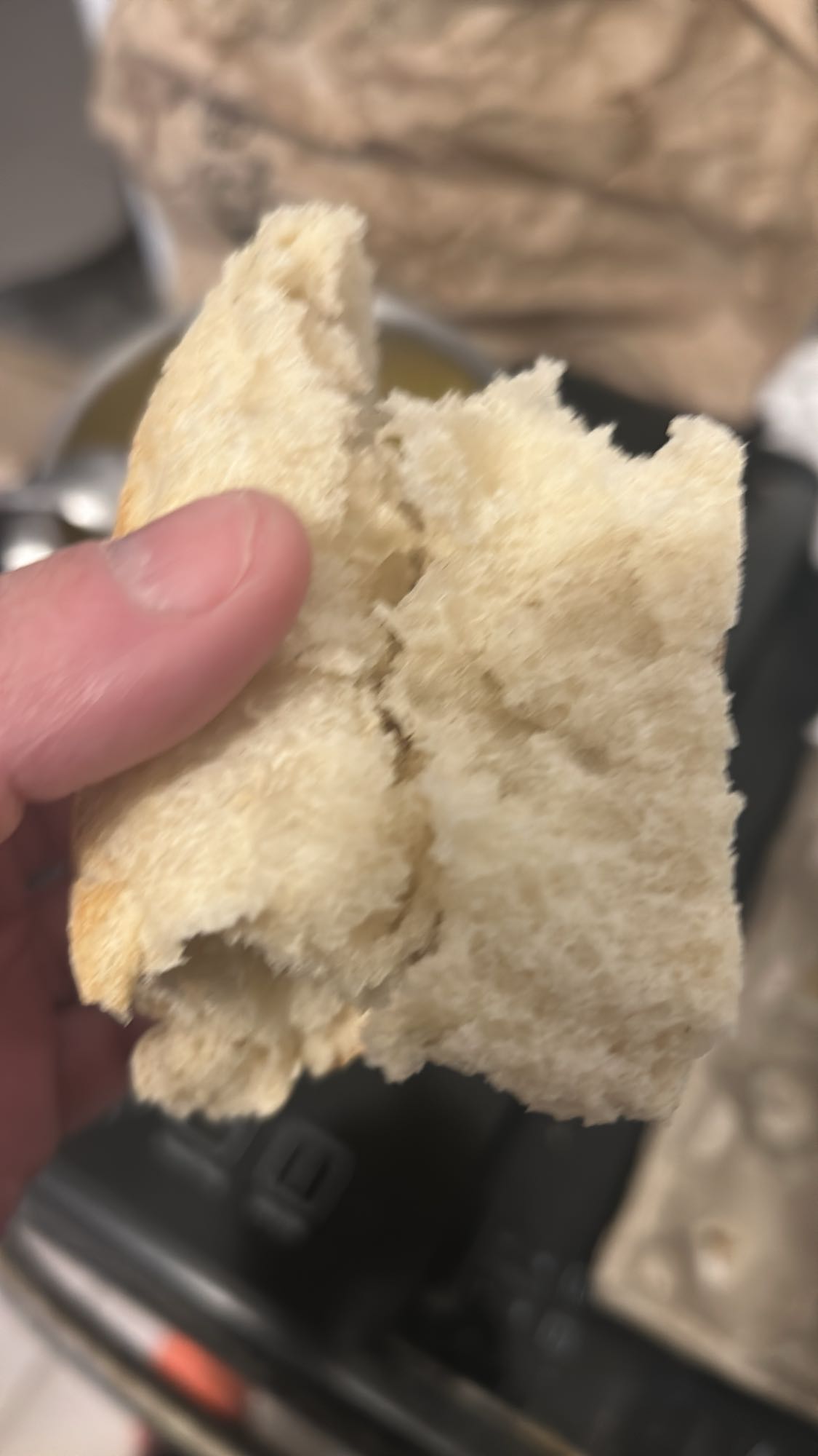 Morceau de pain blanc