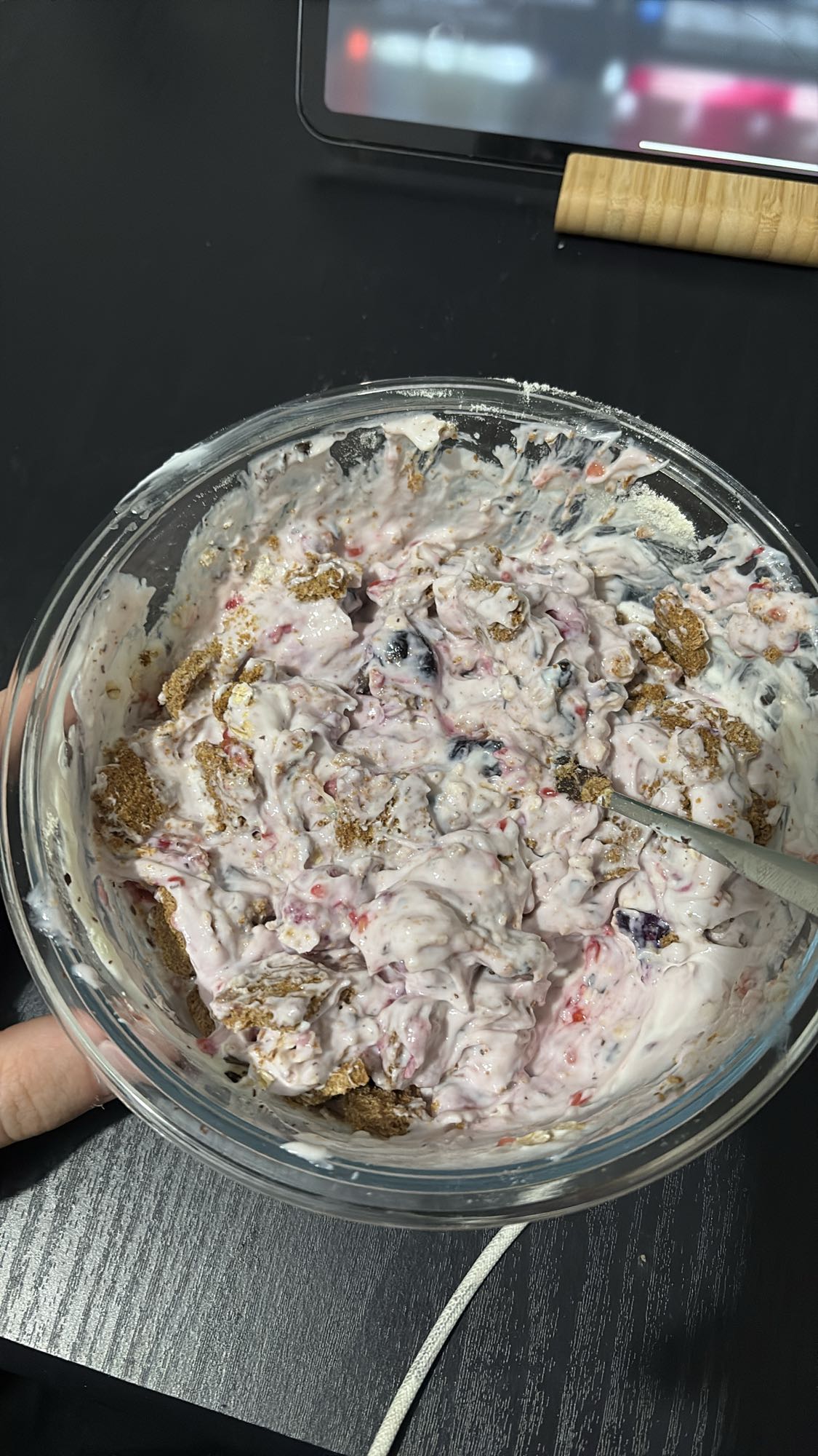 Yaourt aux fruits et céréales