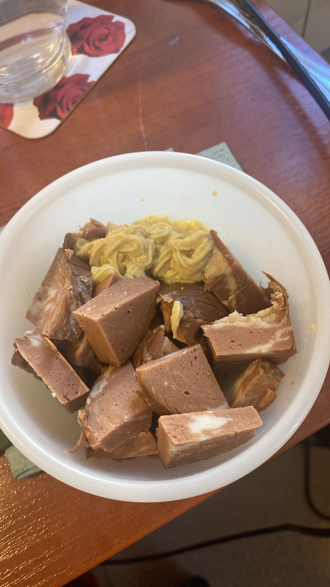 Parówki z musztardą