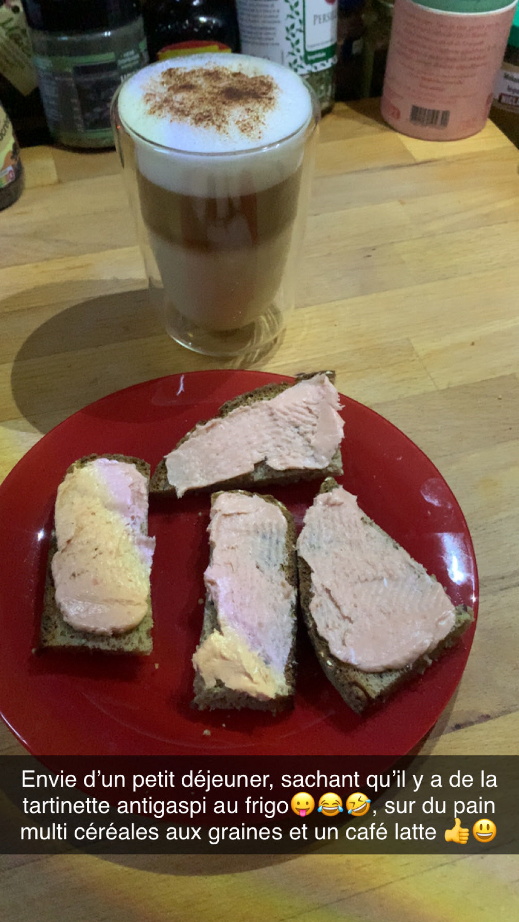 Tartines et café latte