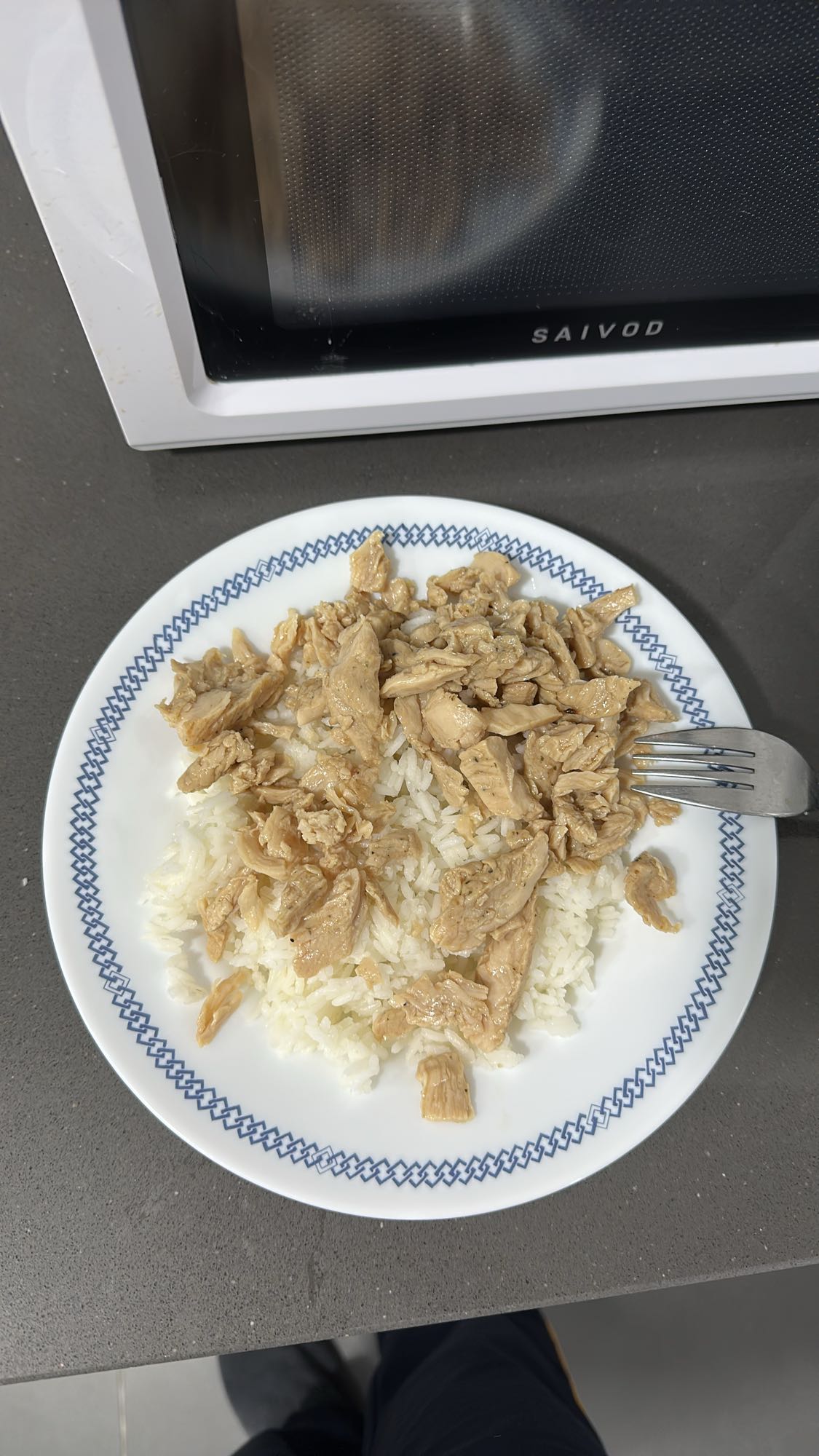 Pollo con arroz blanco