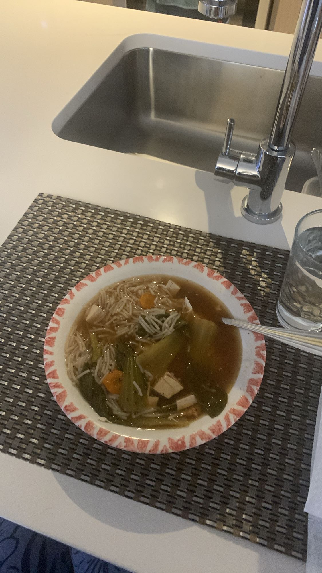 Soupe de nouilles asiatique
