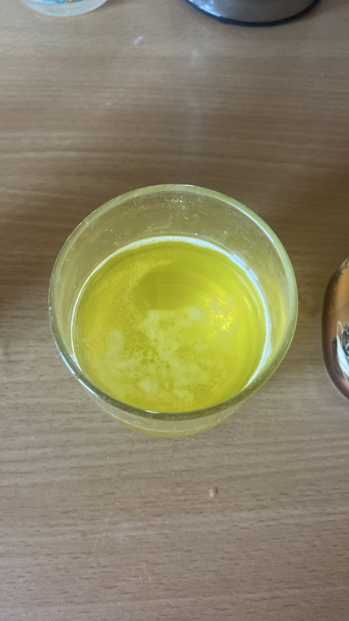 szklanka roztopionego masła