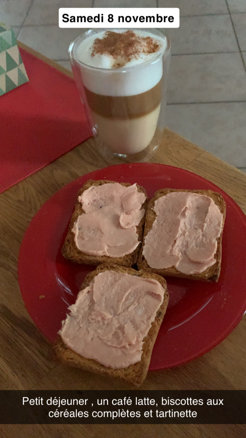 Petit déjeuner biscotte