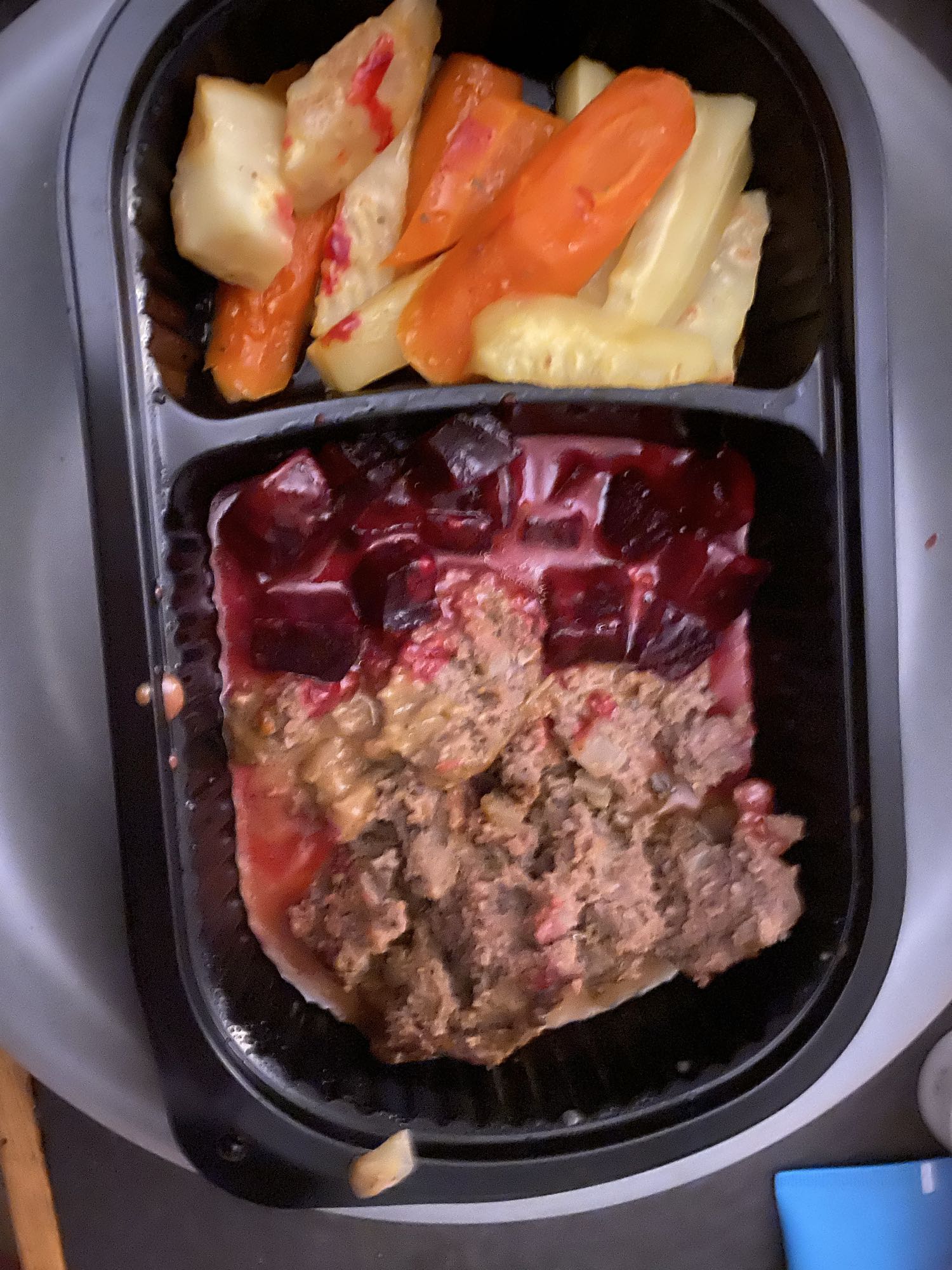 Köttfärslimpa med grönsaker