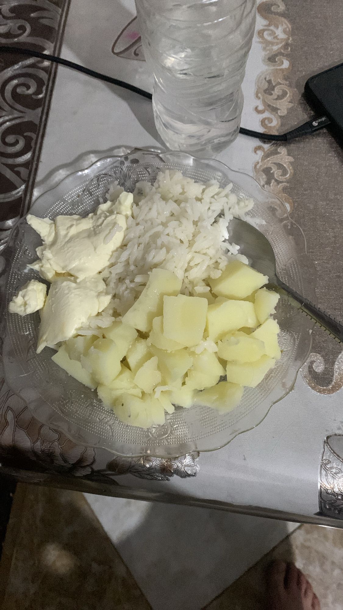 بطاطا وأرز وزبدة