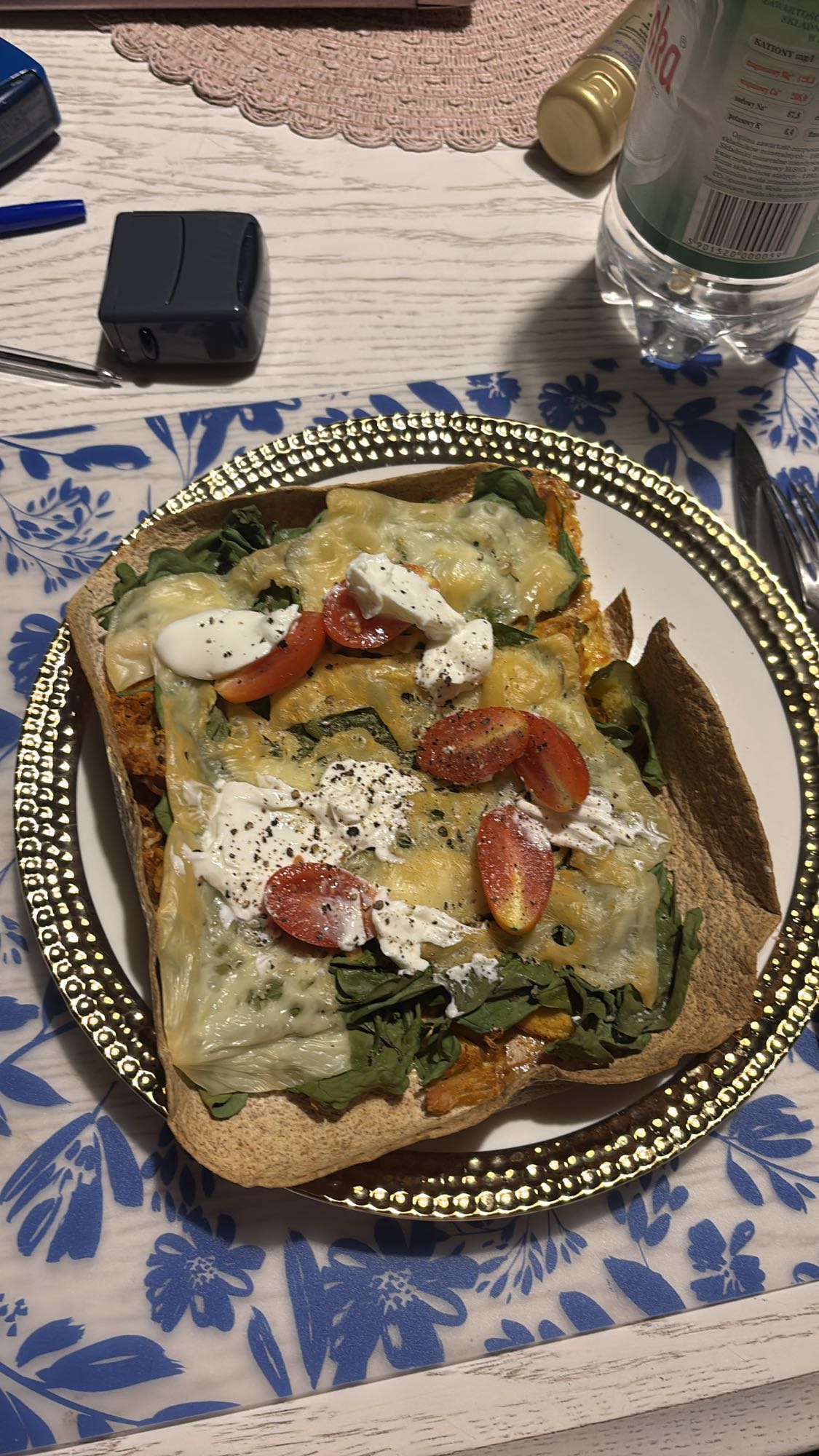 Tost z warzywami i serem