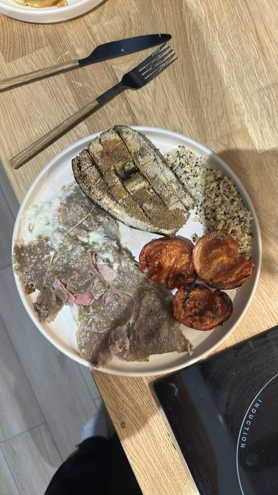 Galette et légumes grillés