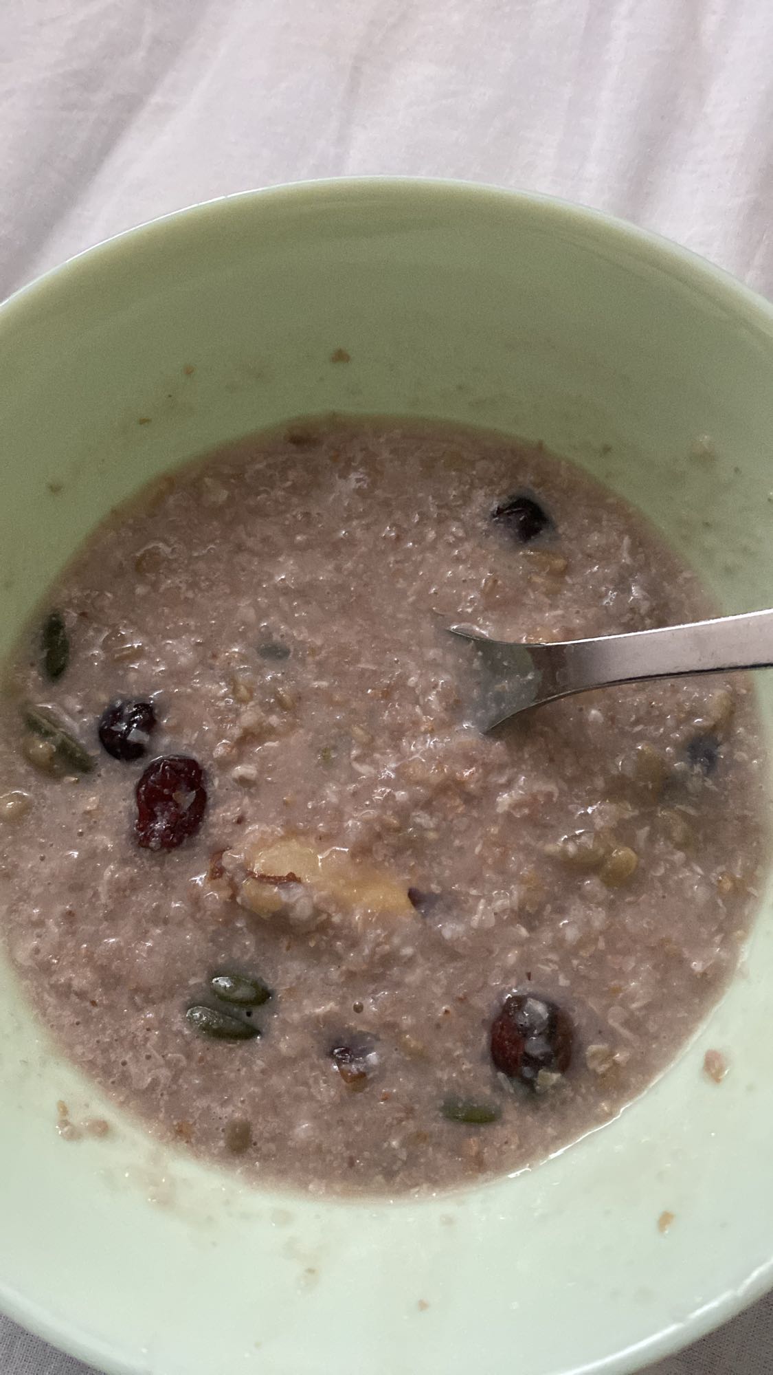 Owsianka z bakaliami