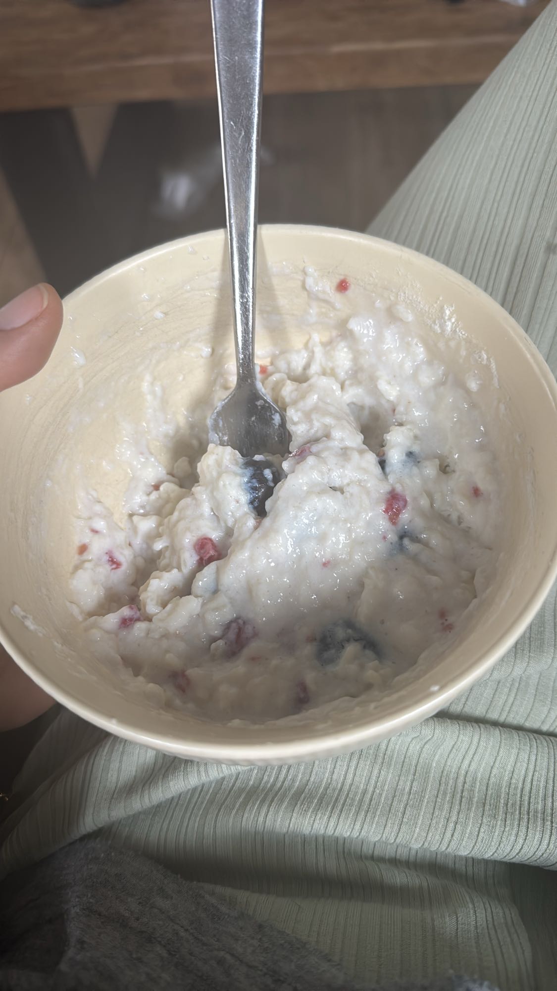 Yoghurt havermout met bessen