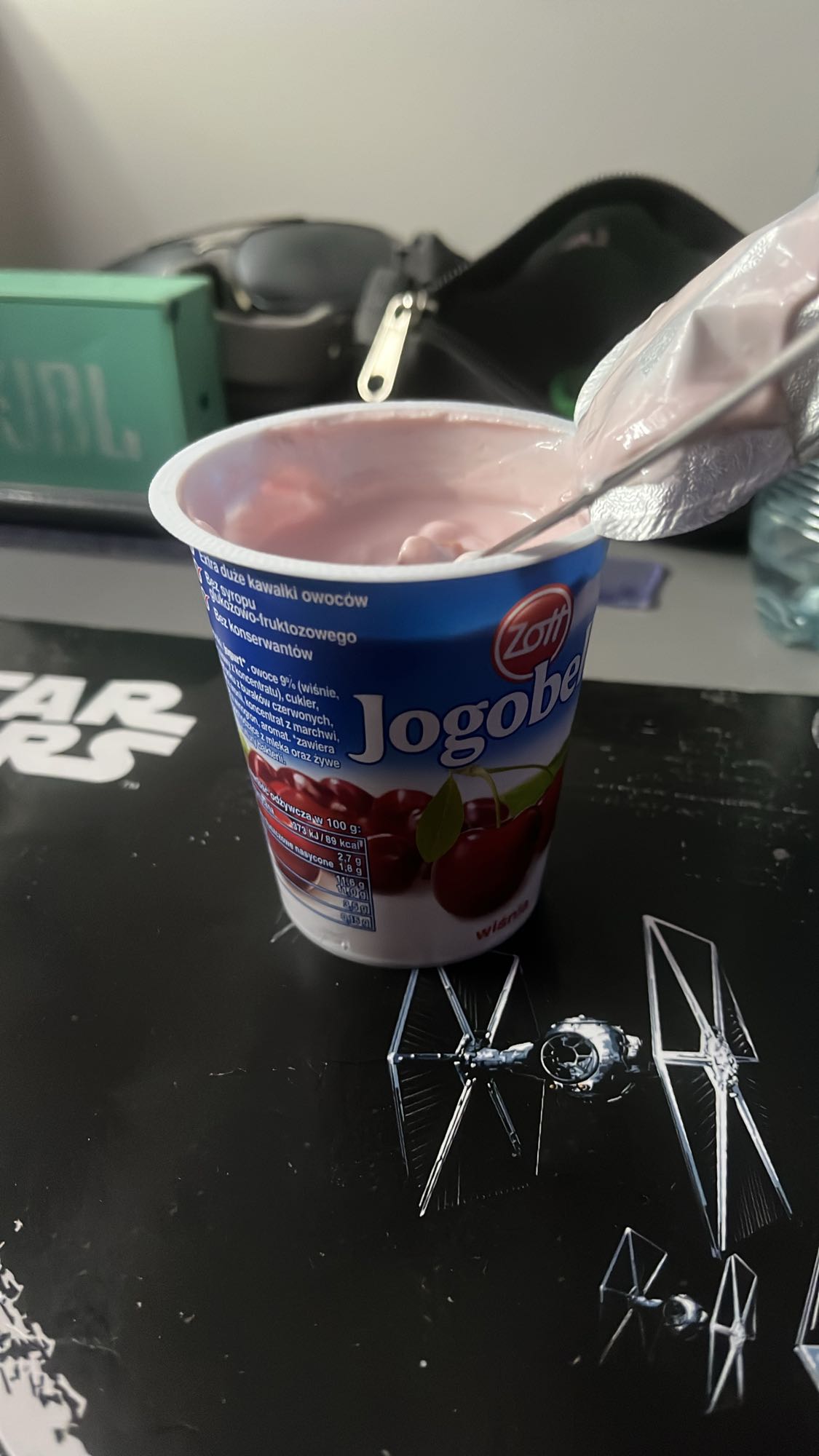 Jogurt wiśniowy Jogobella
