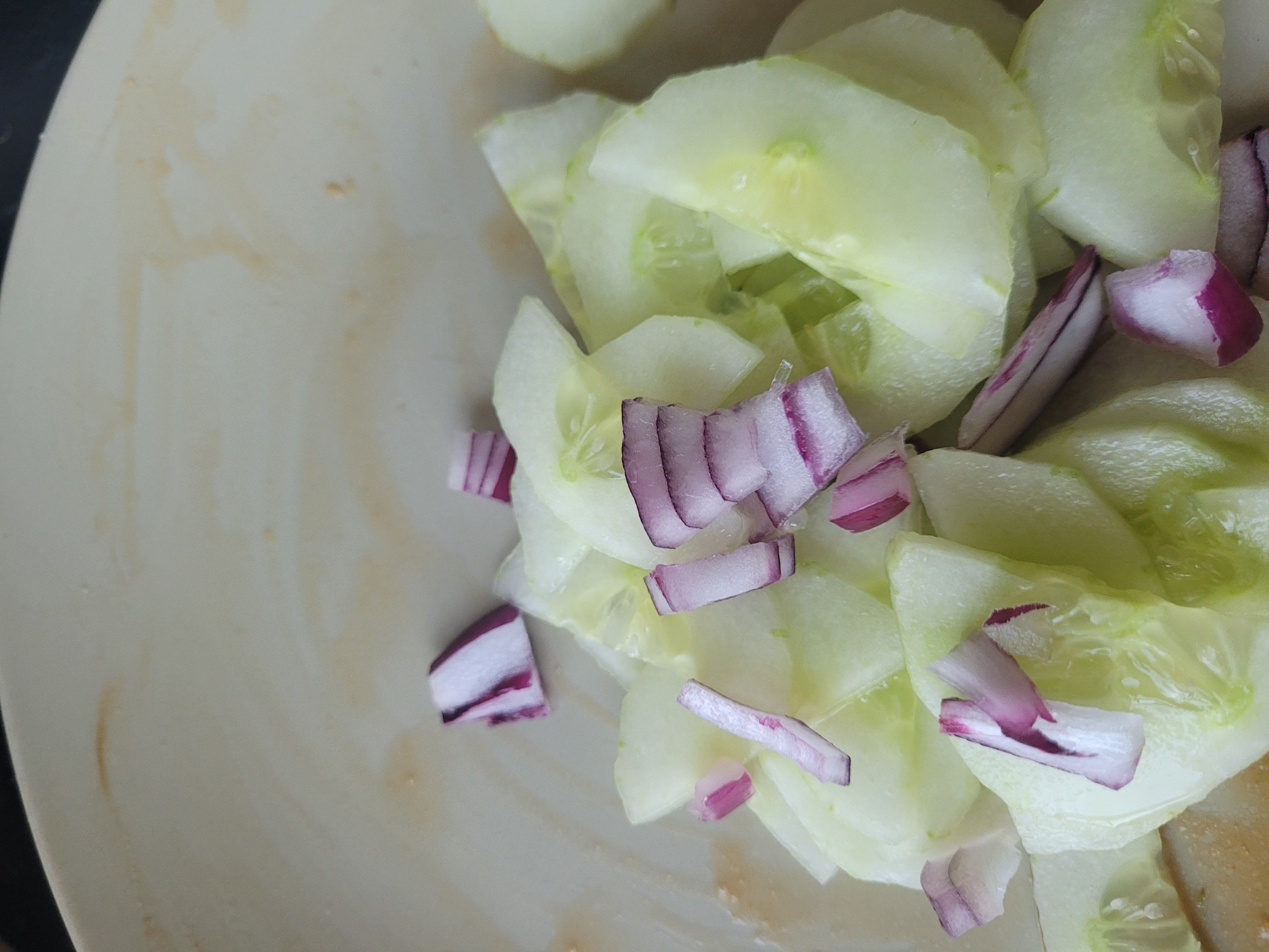 salade concombre oignon