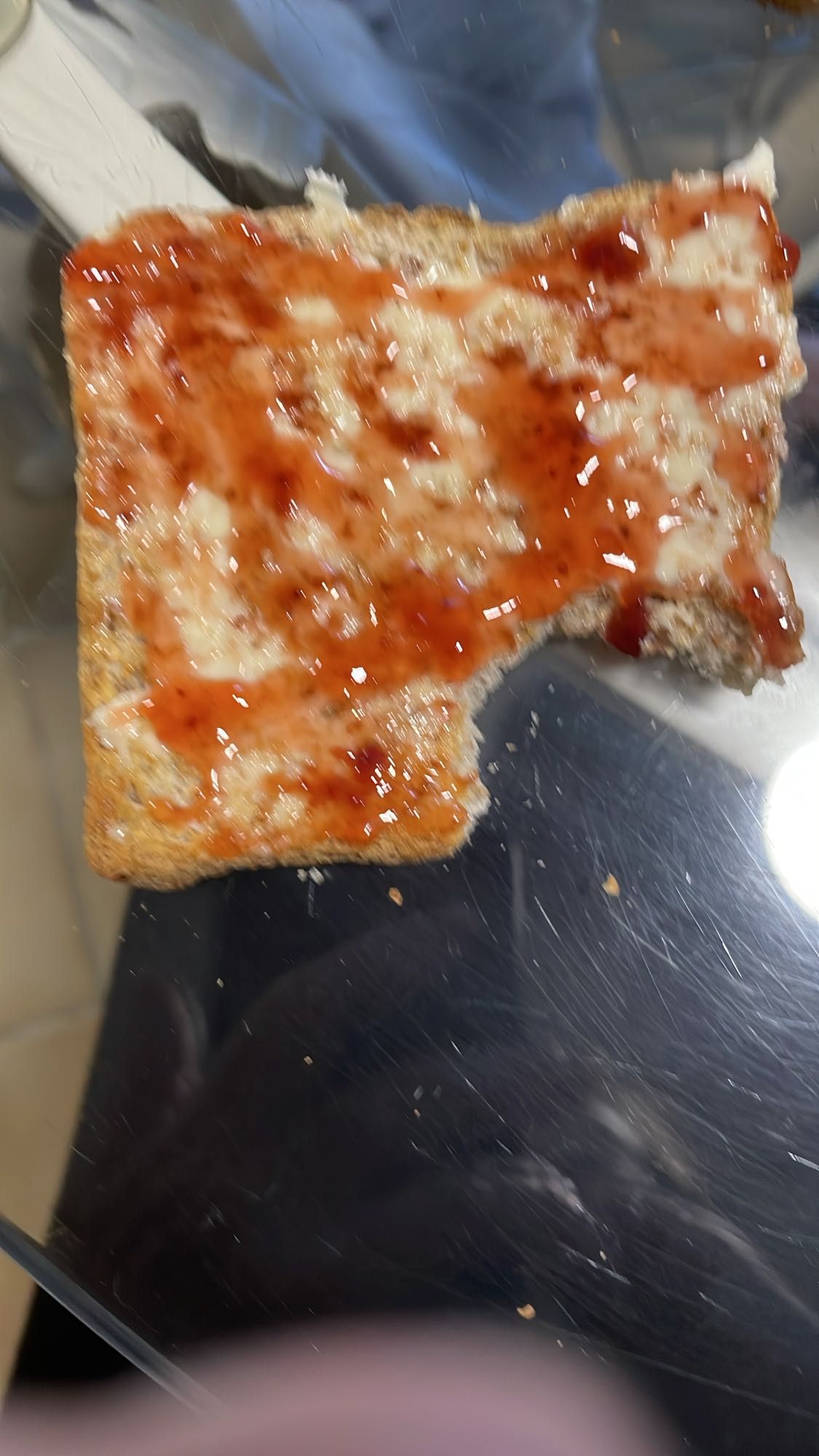 Tartine confiture beurre