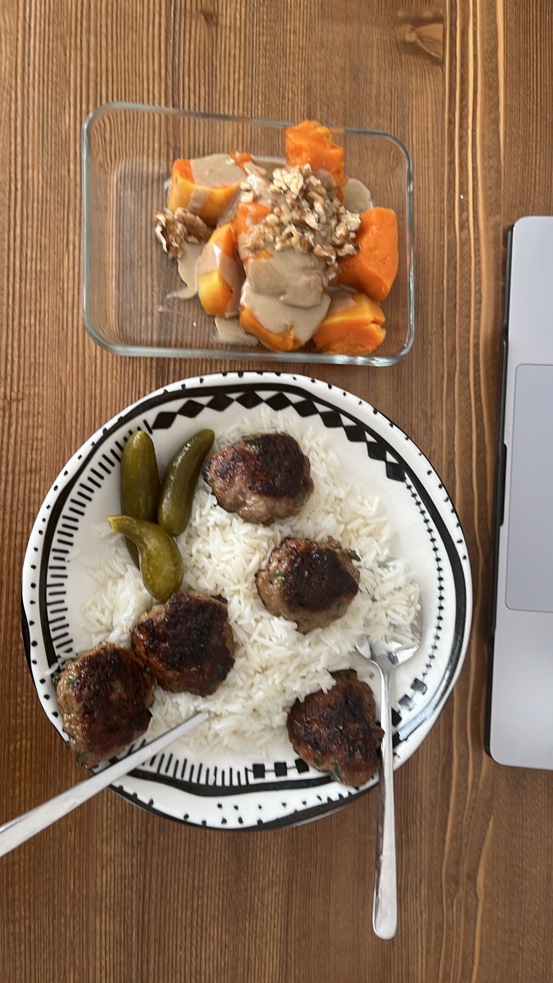 Meatballs with rice & pumpkin