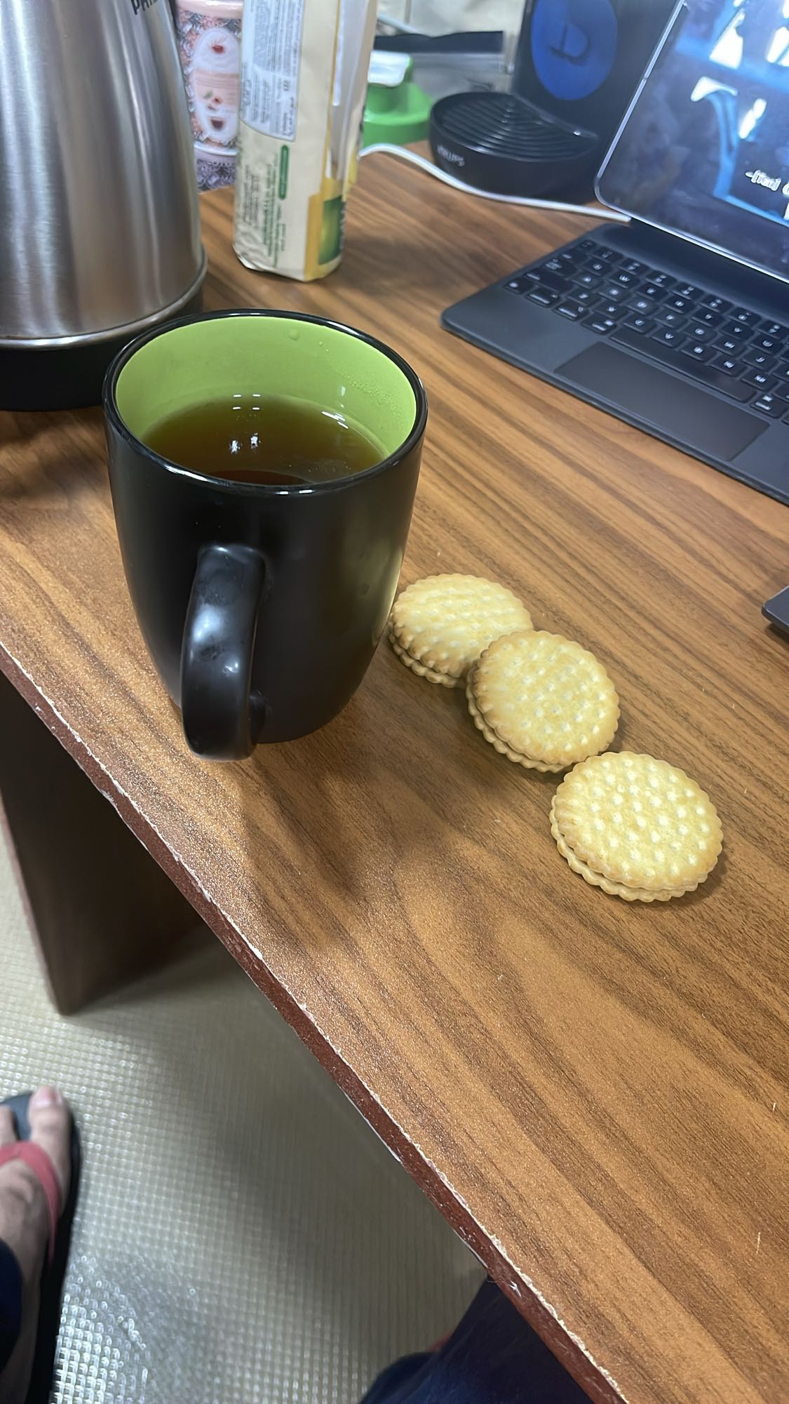Tea and cream biscuits