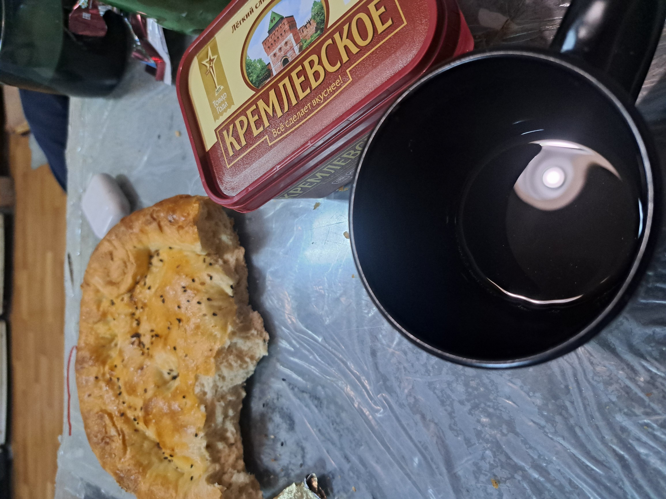 Flatbread with spread and tea