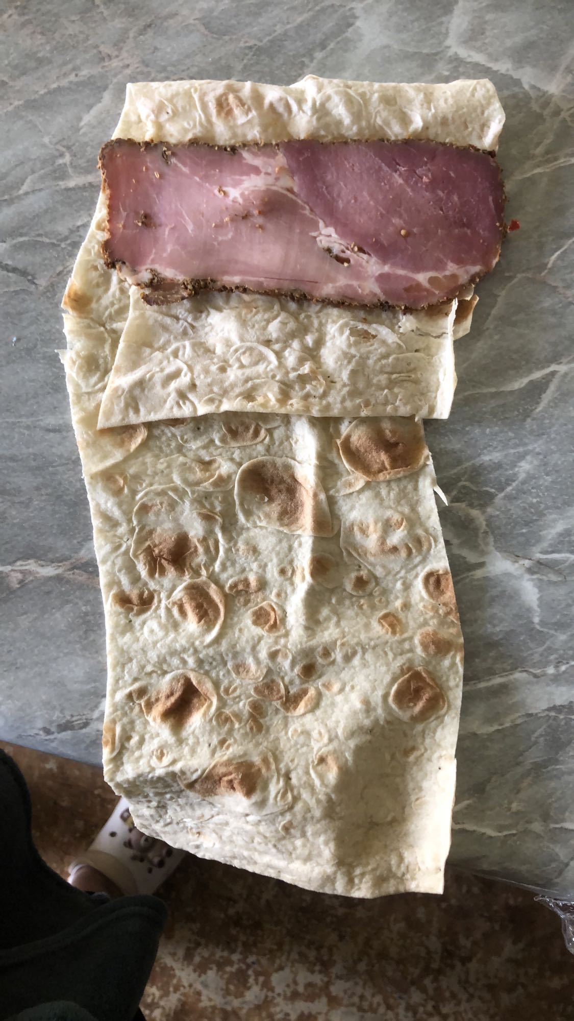 лаваш с вяленым мясом