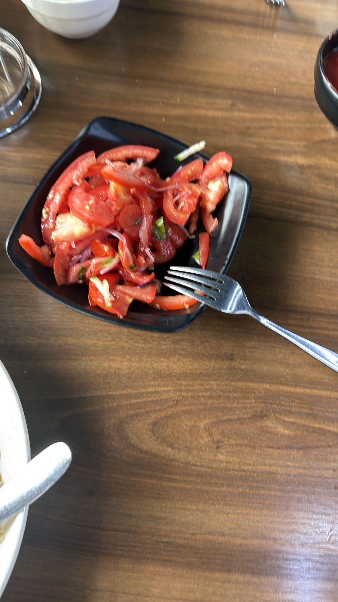 Томатный салат