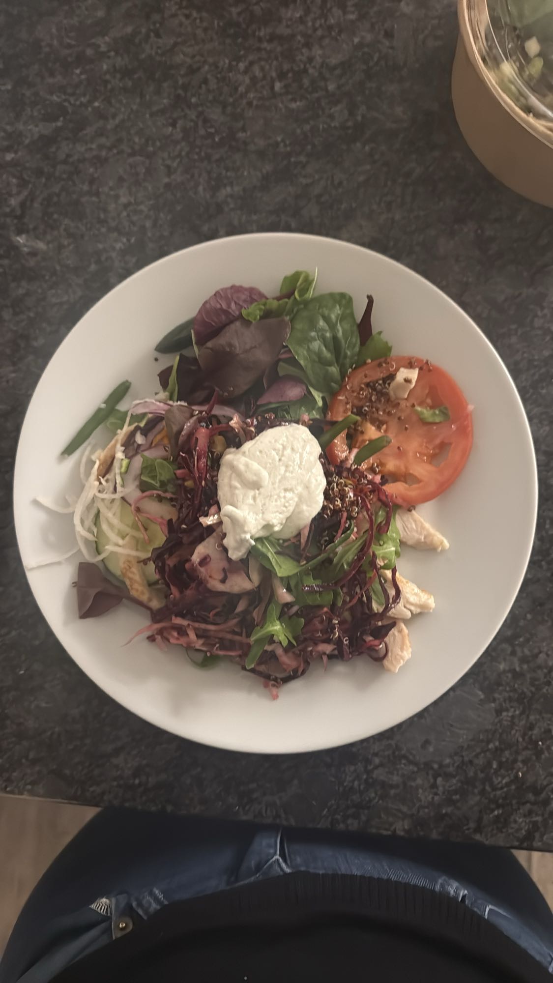 Kycklingsallad med grönsaker