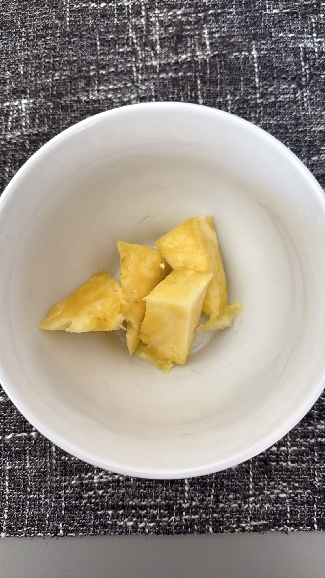 Bucăți de ananas